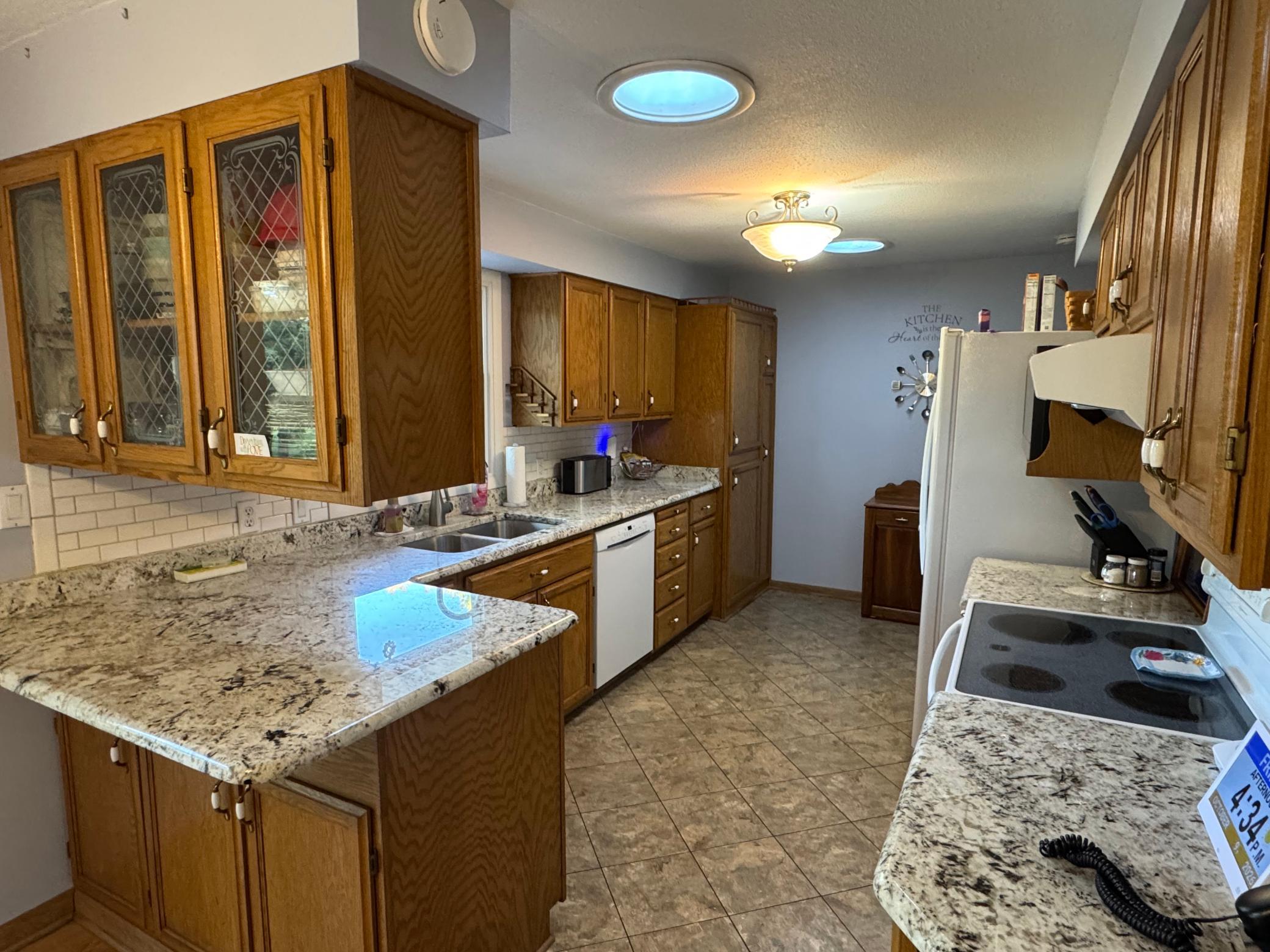 main property photo 10