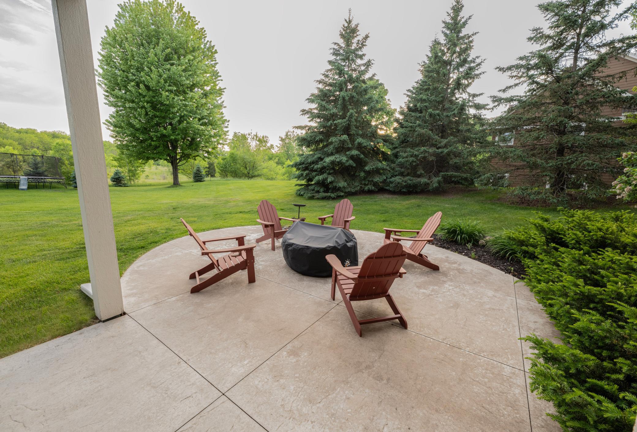 main property photo 13