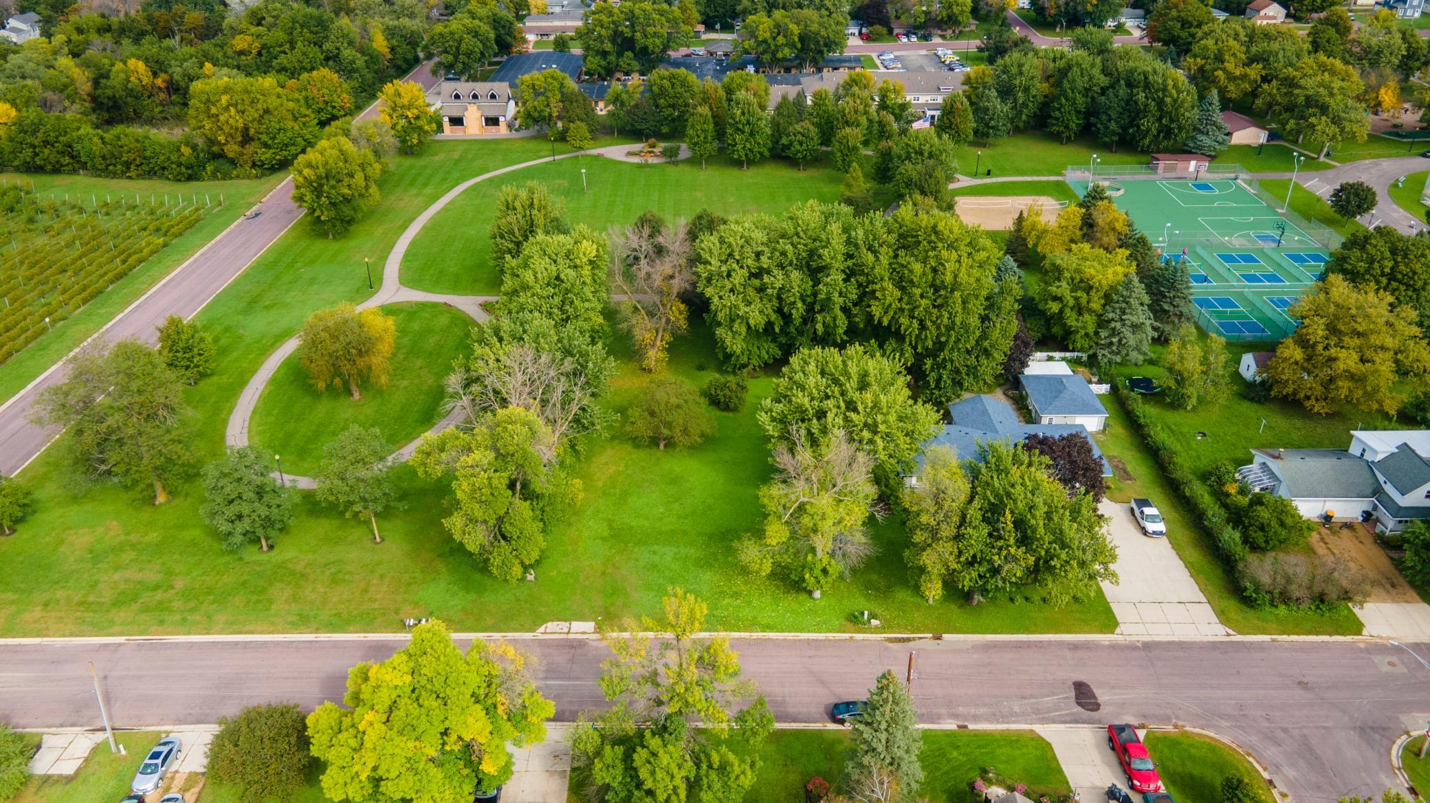main property photo 7