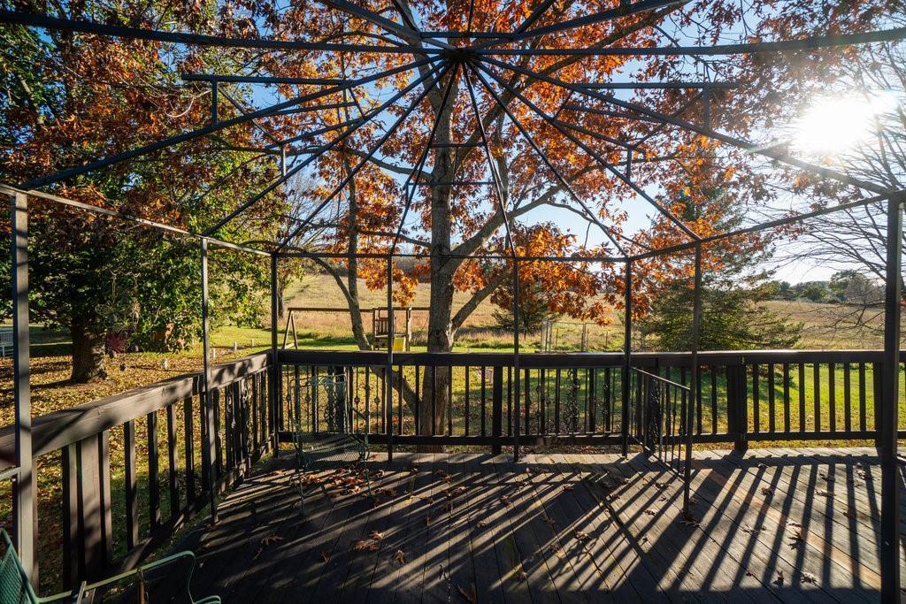 main property photo 33