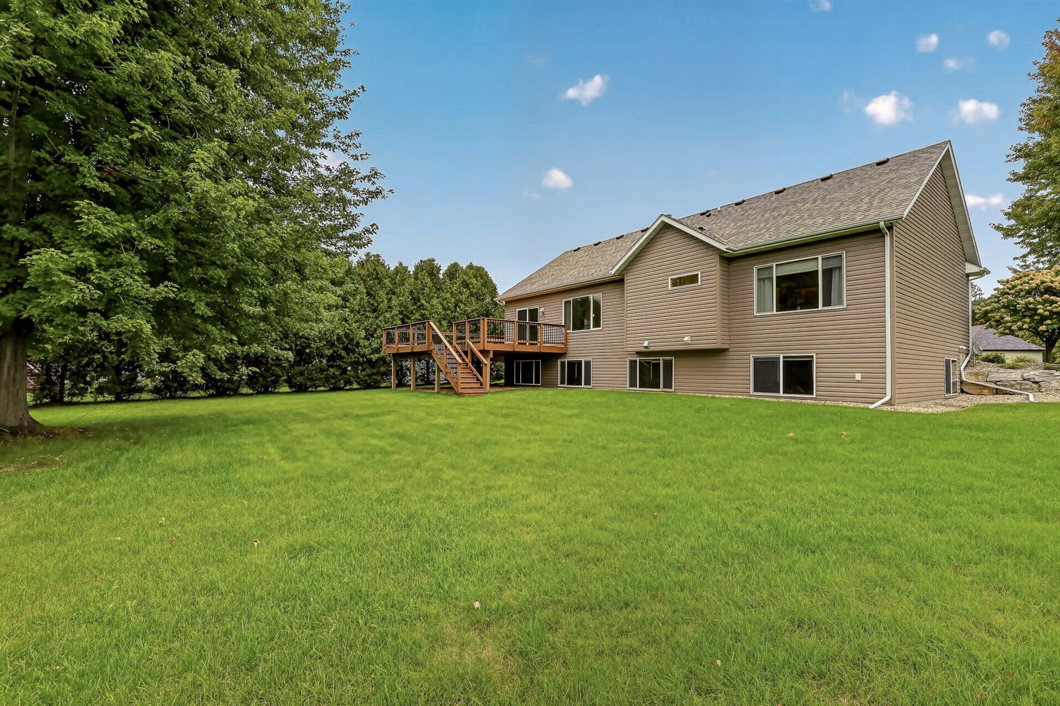 main property photo 27