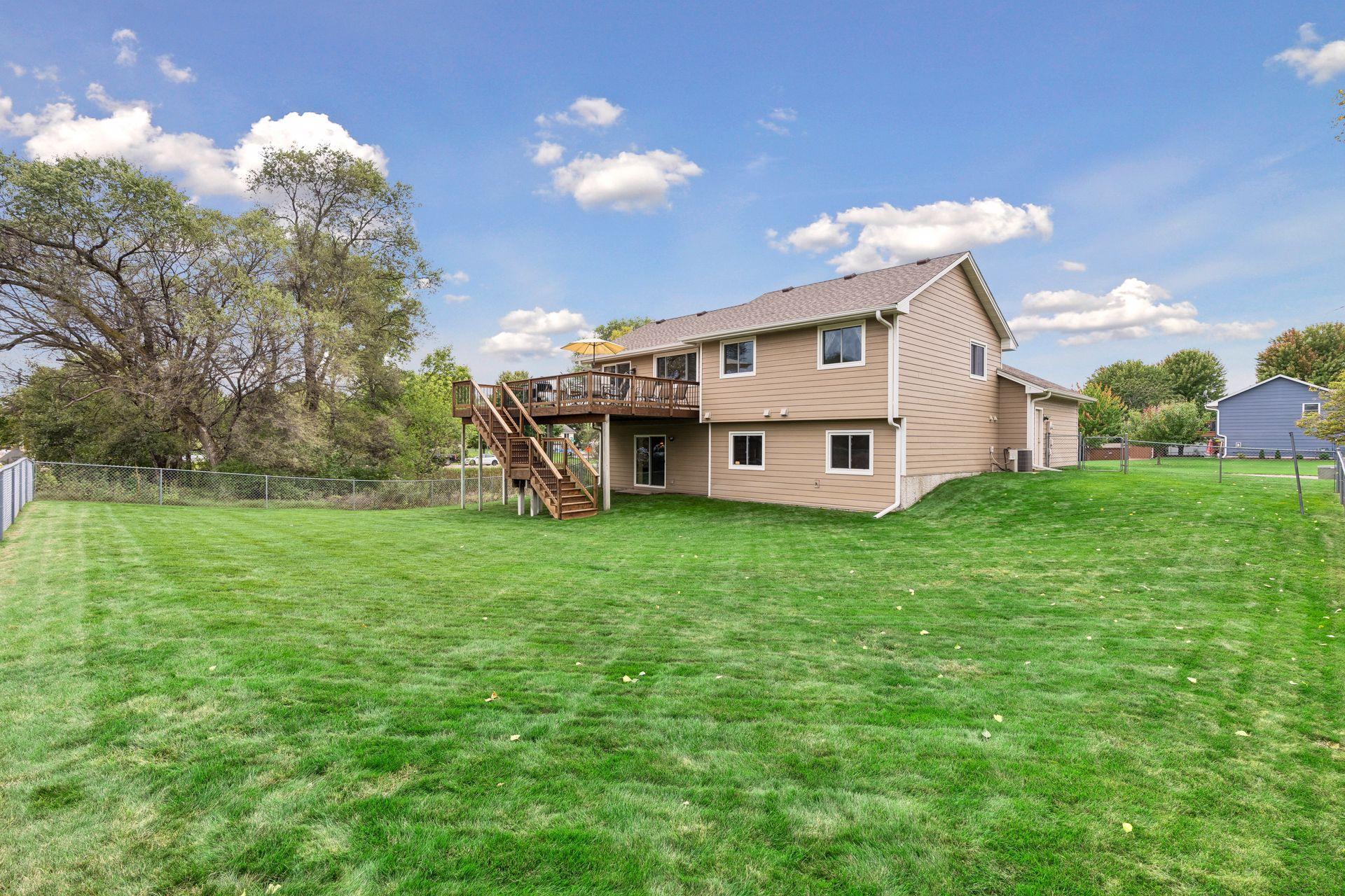 main property photo 41