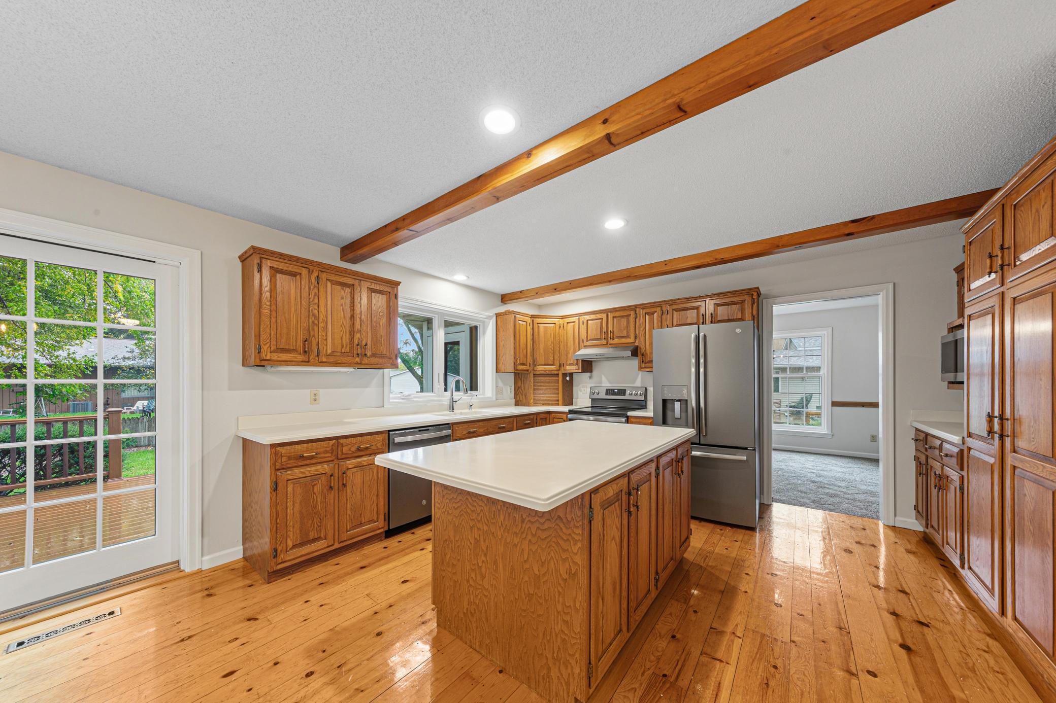 main property photo 5