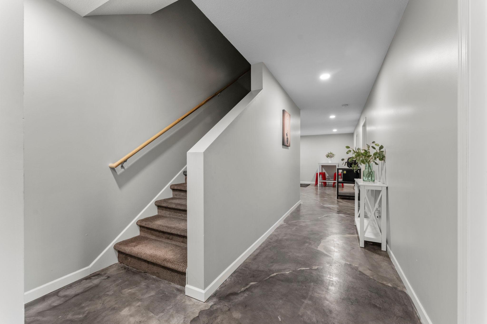main property photo 70