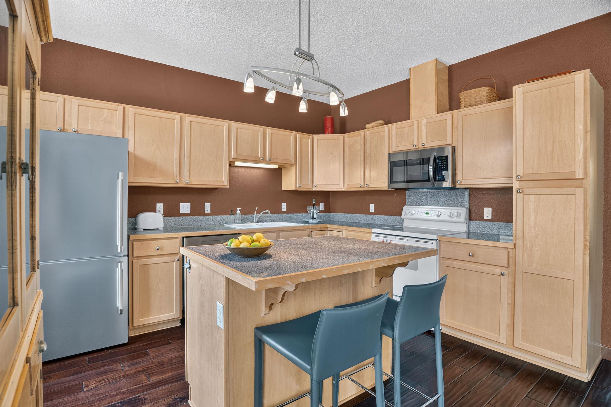 main property photo 7
