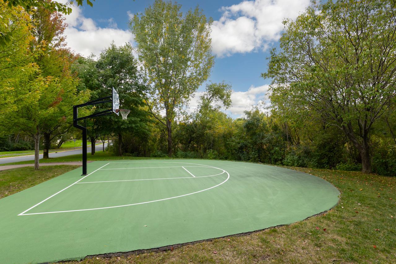 main property photo 40
