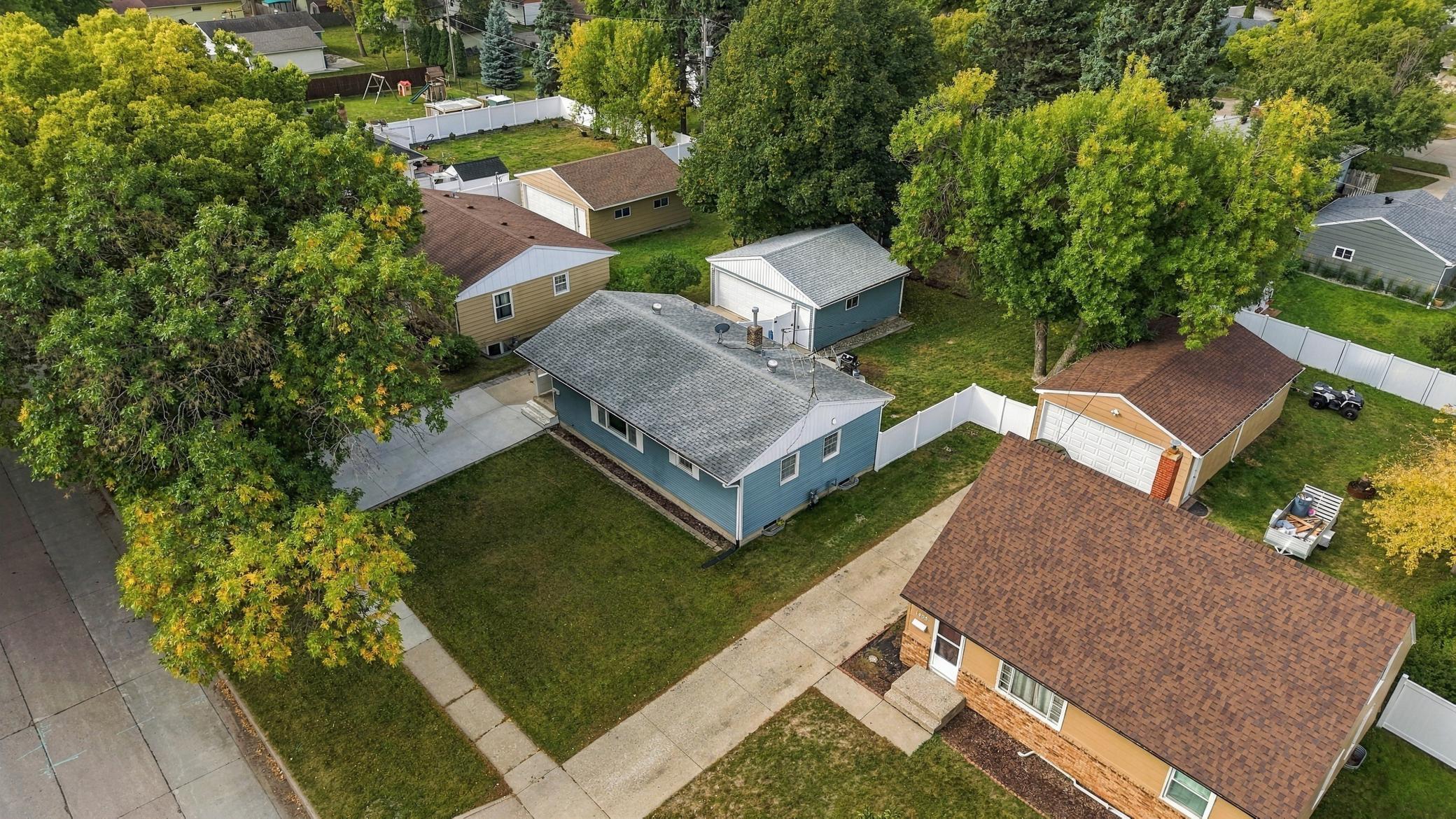 main property photo 24