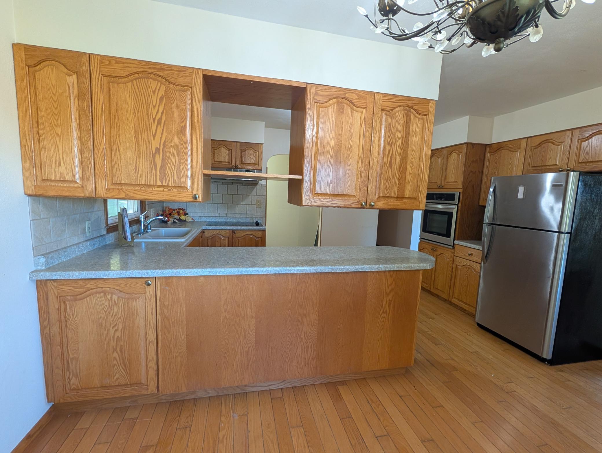 main property photo 11