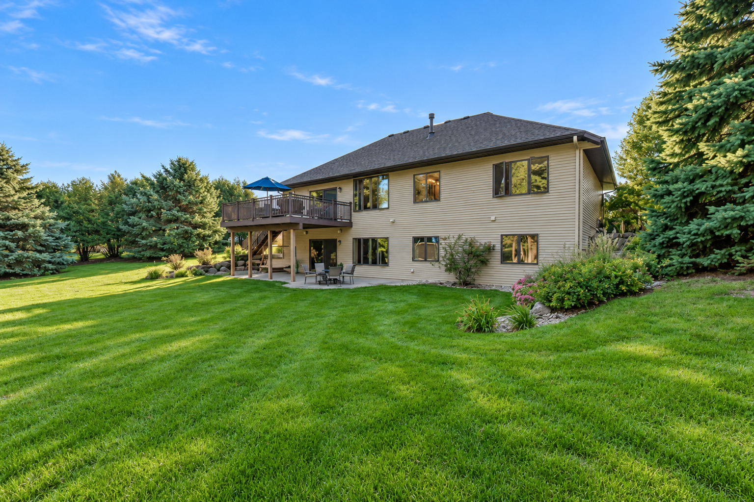 main property photo 35