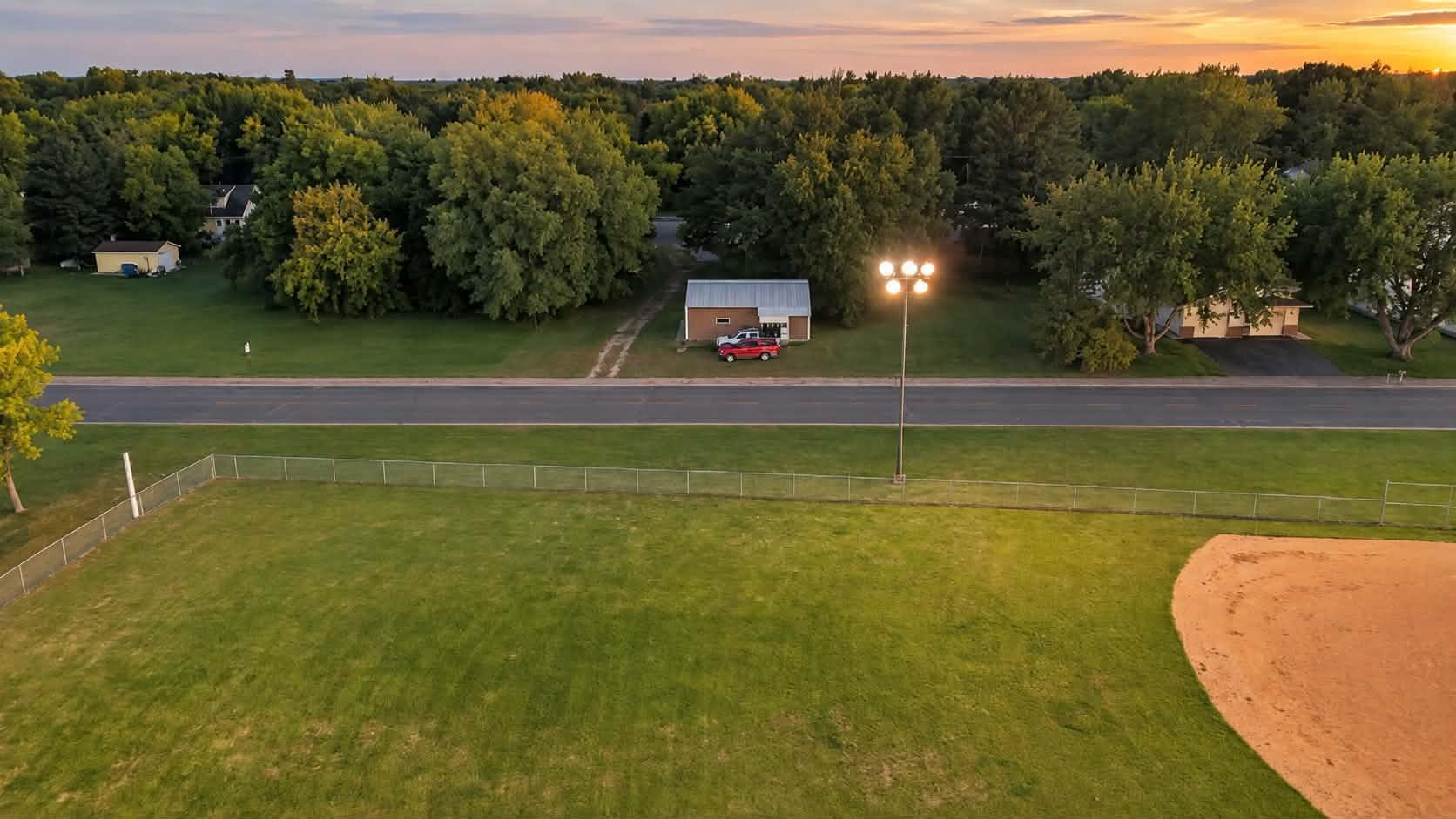 main property photo 27