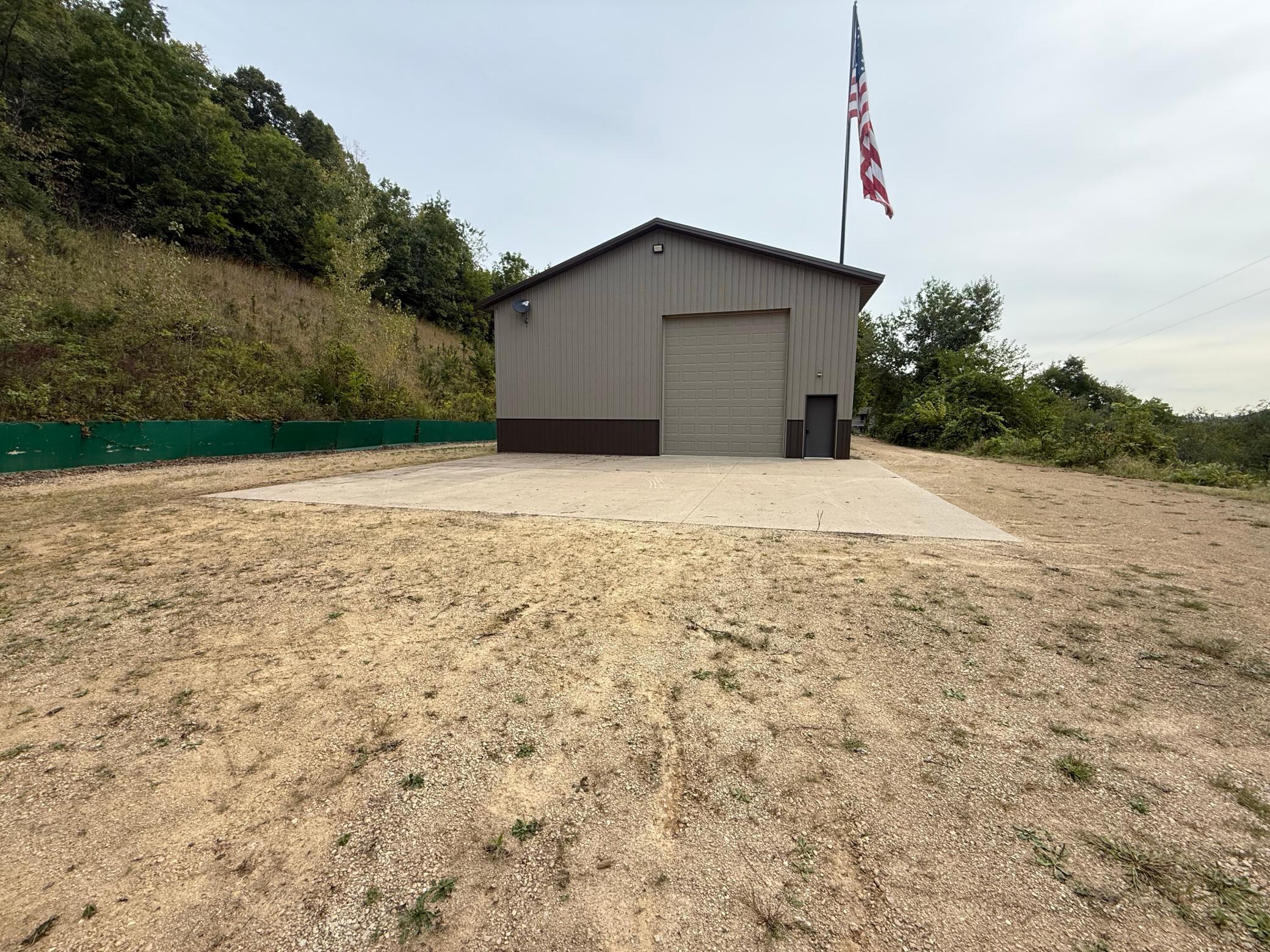 main property photo 73