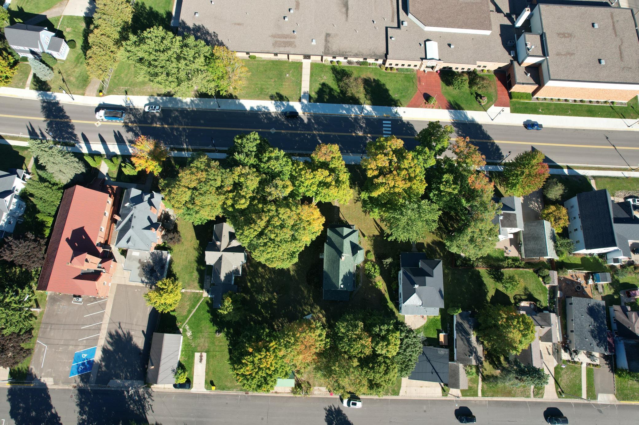 main property photo 40