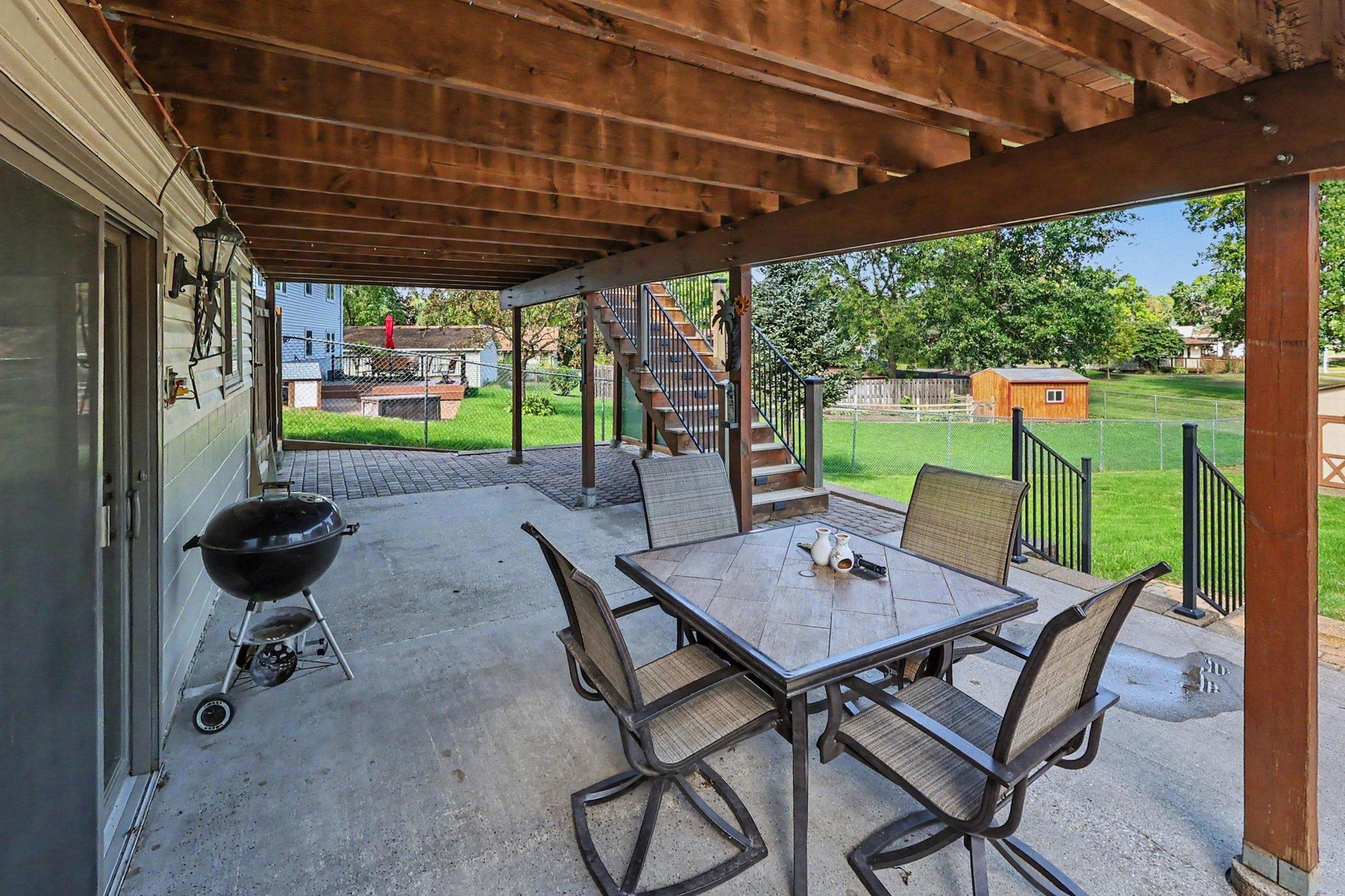 main property photo 18