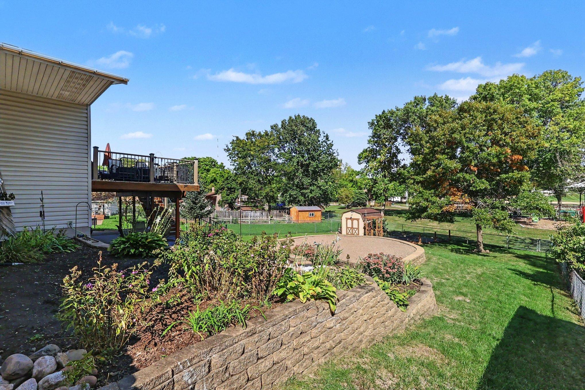 main property photo 19