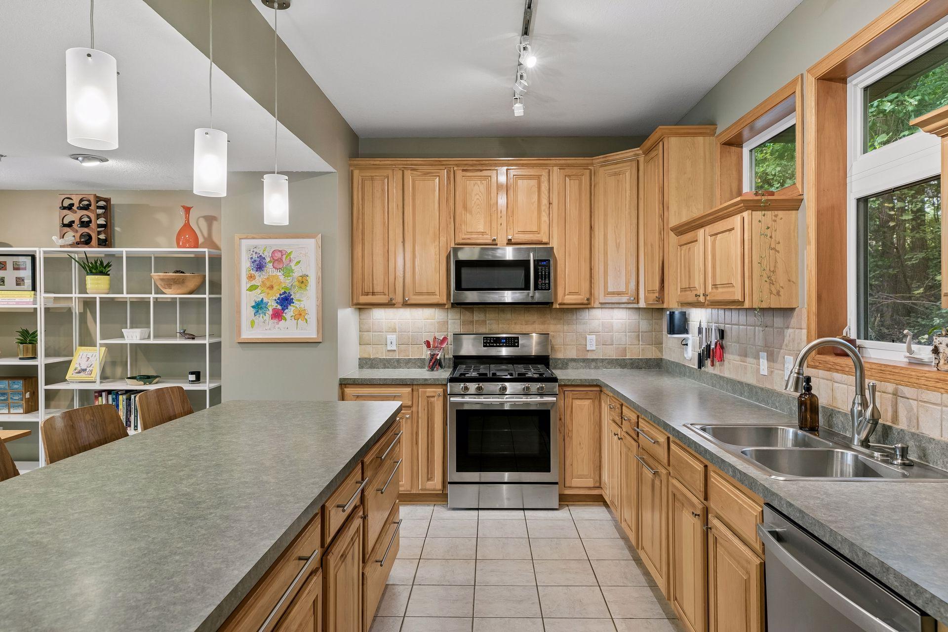 main property photo 9