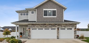 image of property with 3 Bed | 3 Bath | 2,756 Sqft