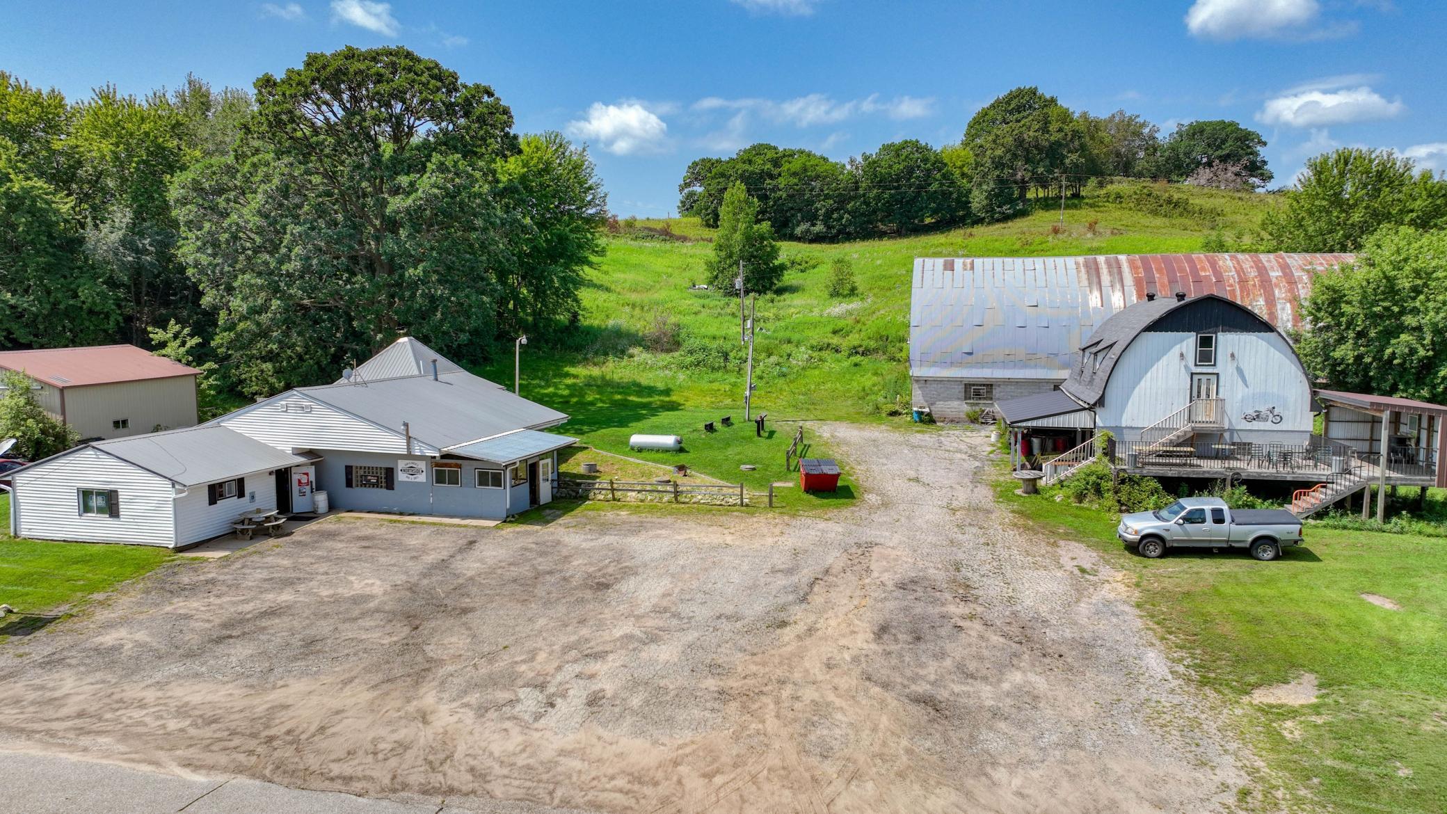 main property photo 2