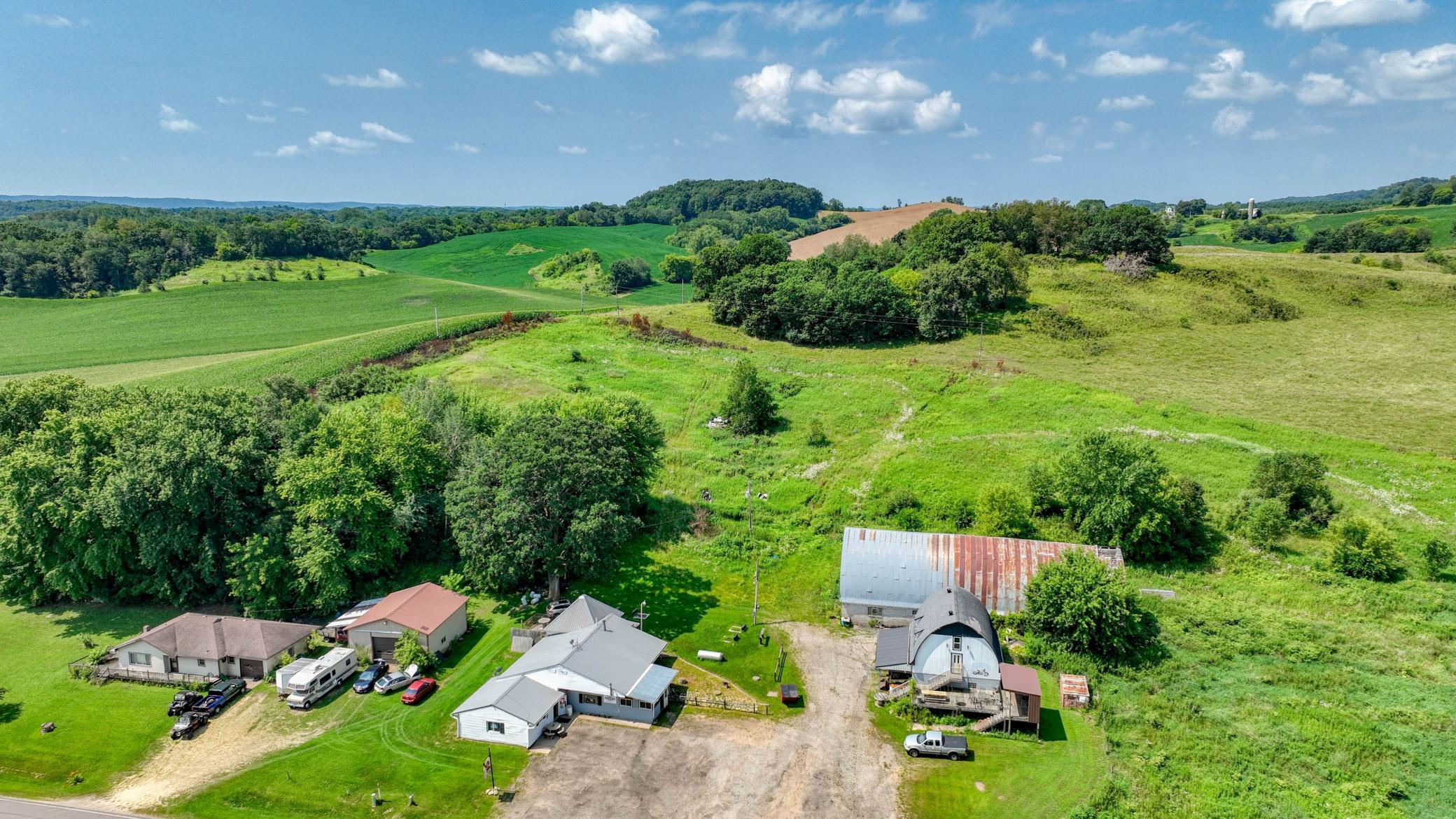 main property photo 4