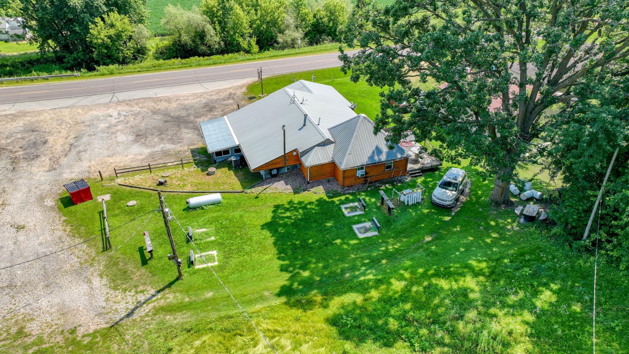 main property photo 9