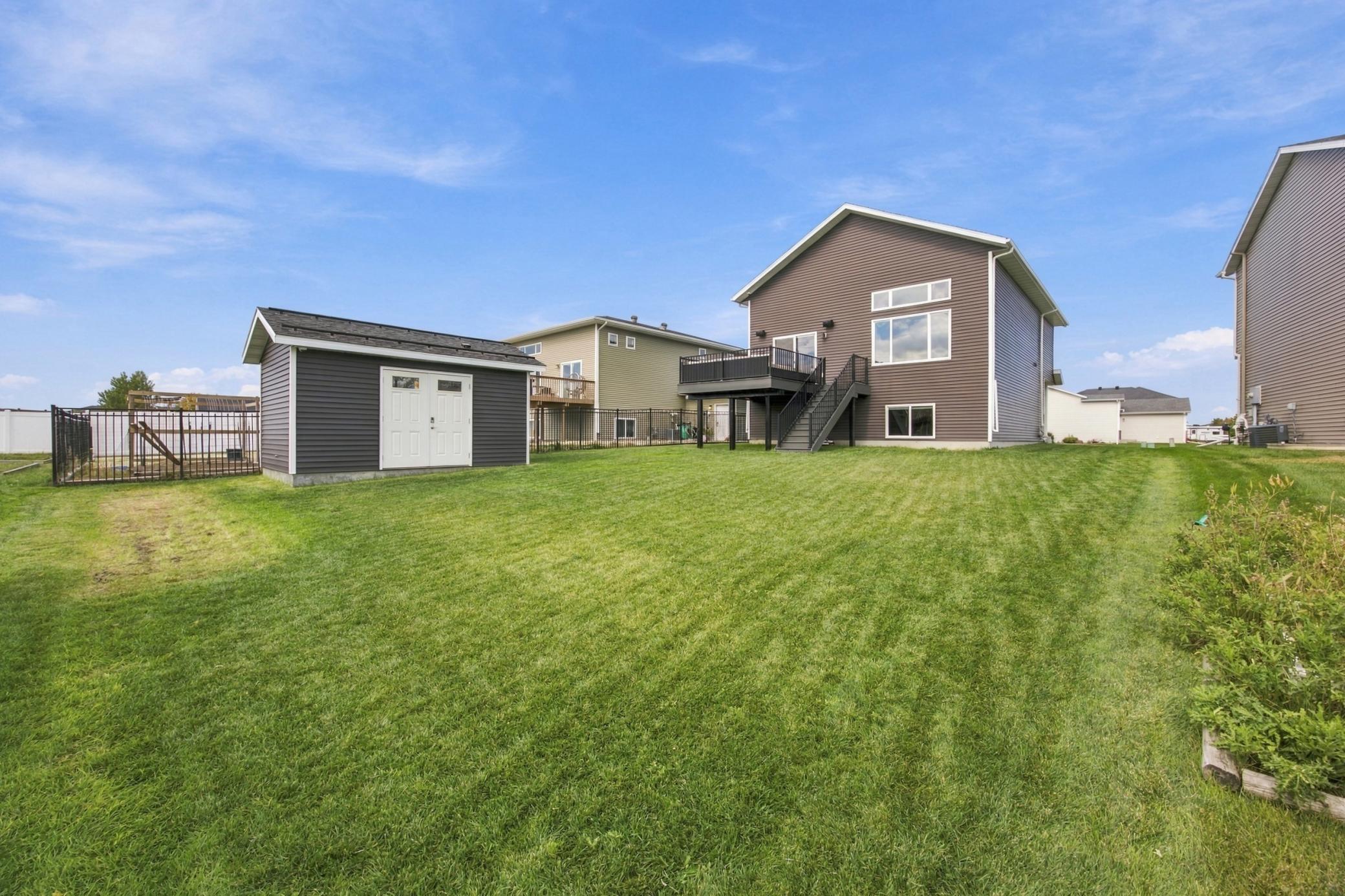 main property photo 38