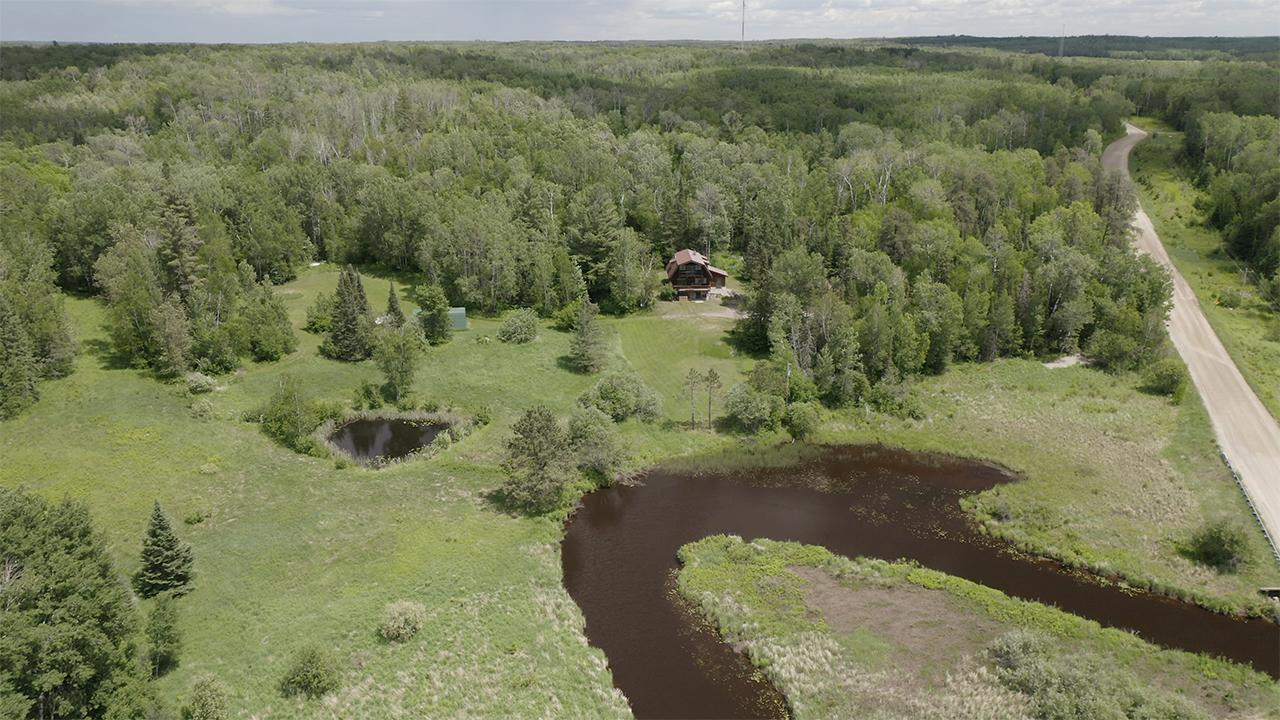main property photo 33