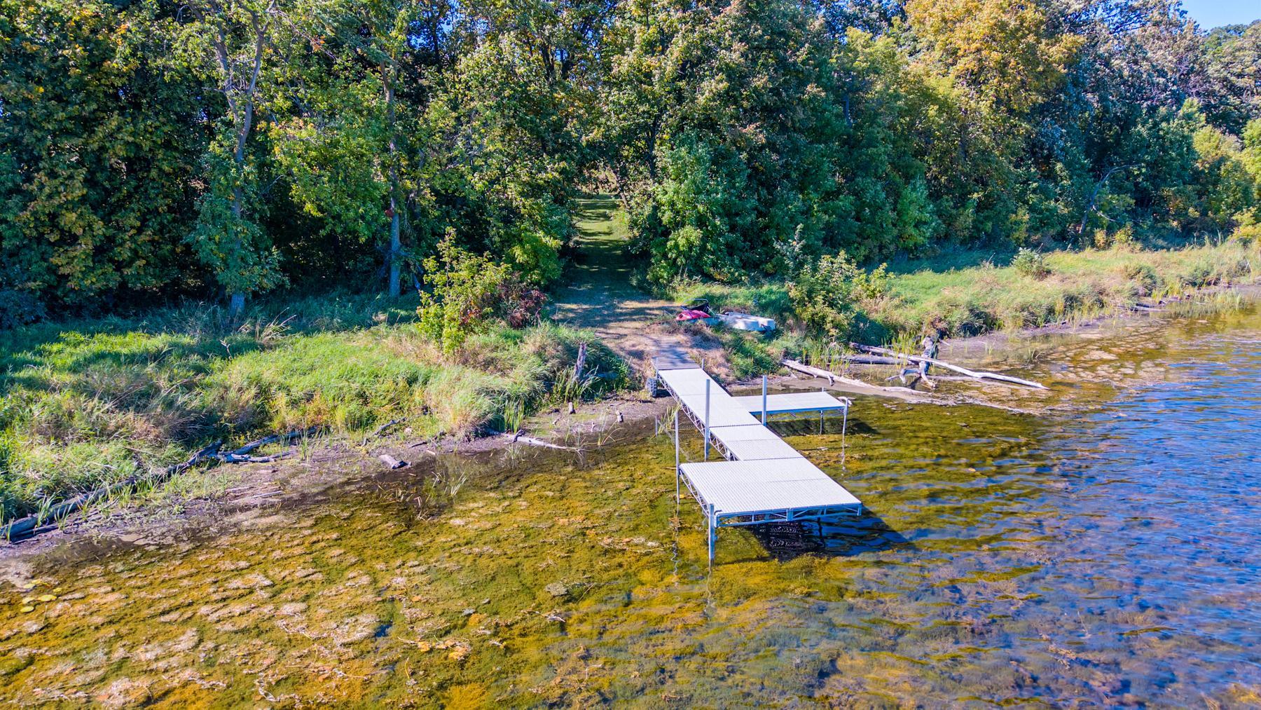 main property photo 30
