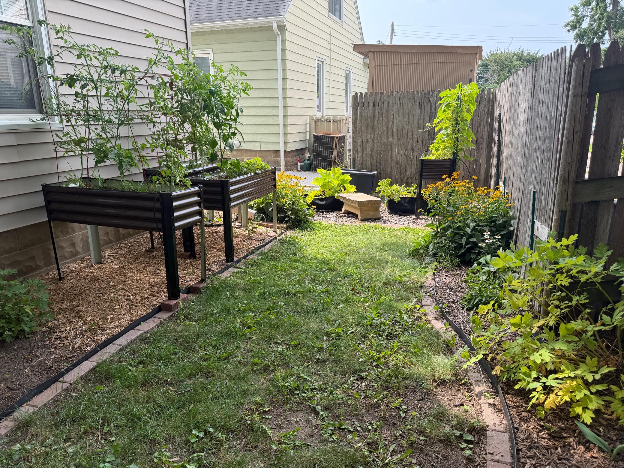 main property photo 23