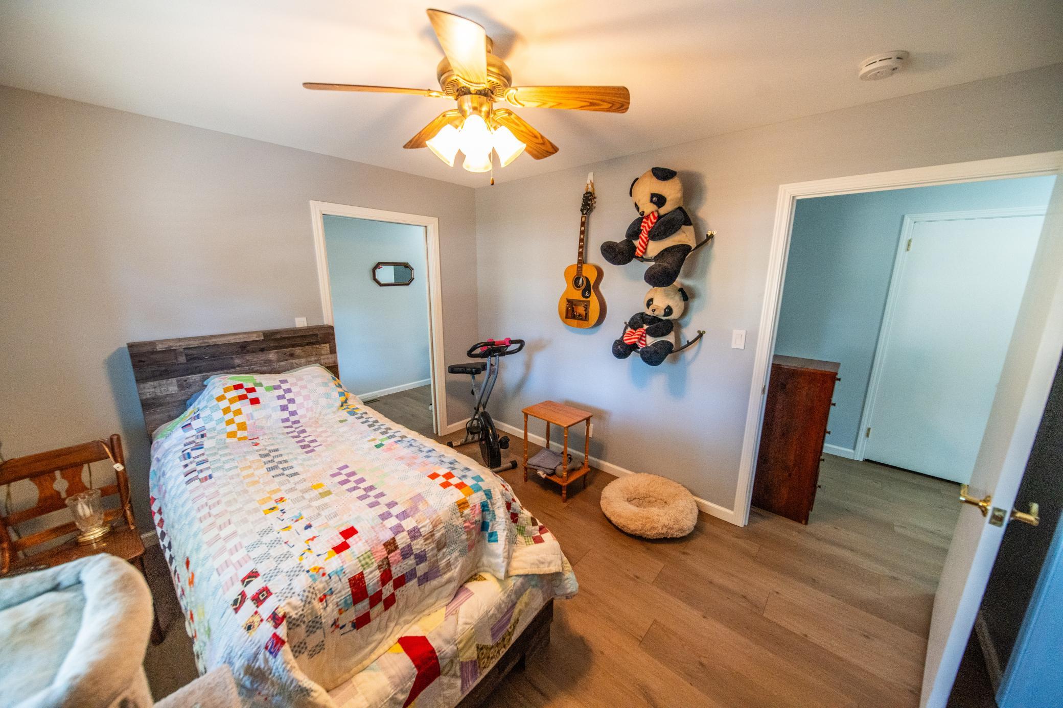 main property photo 10