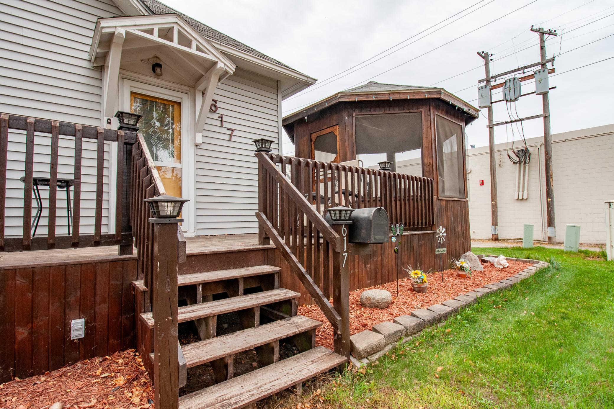 main property photo 5