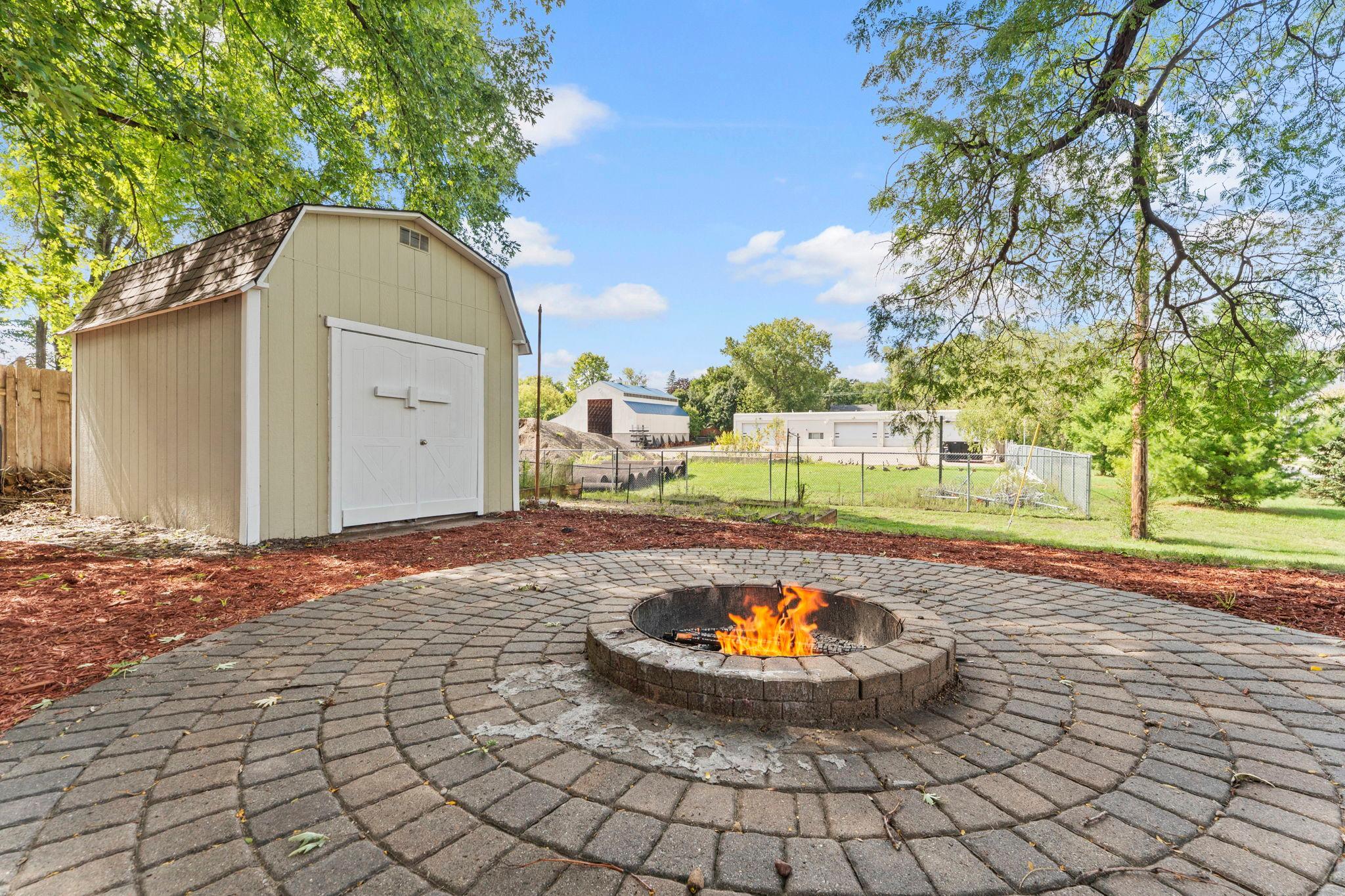 main property photo 34