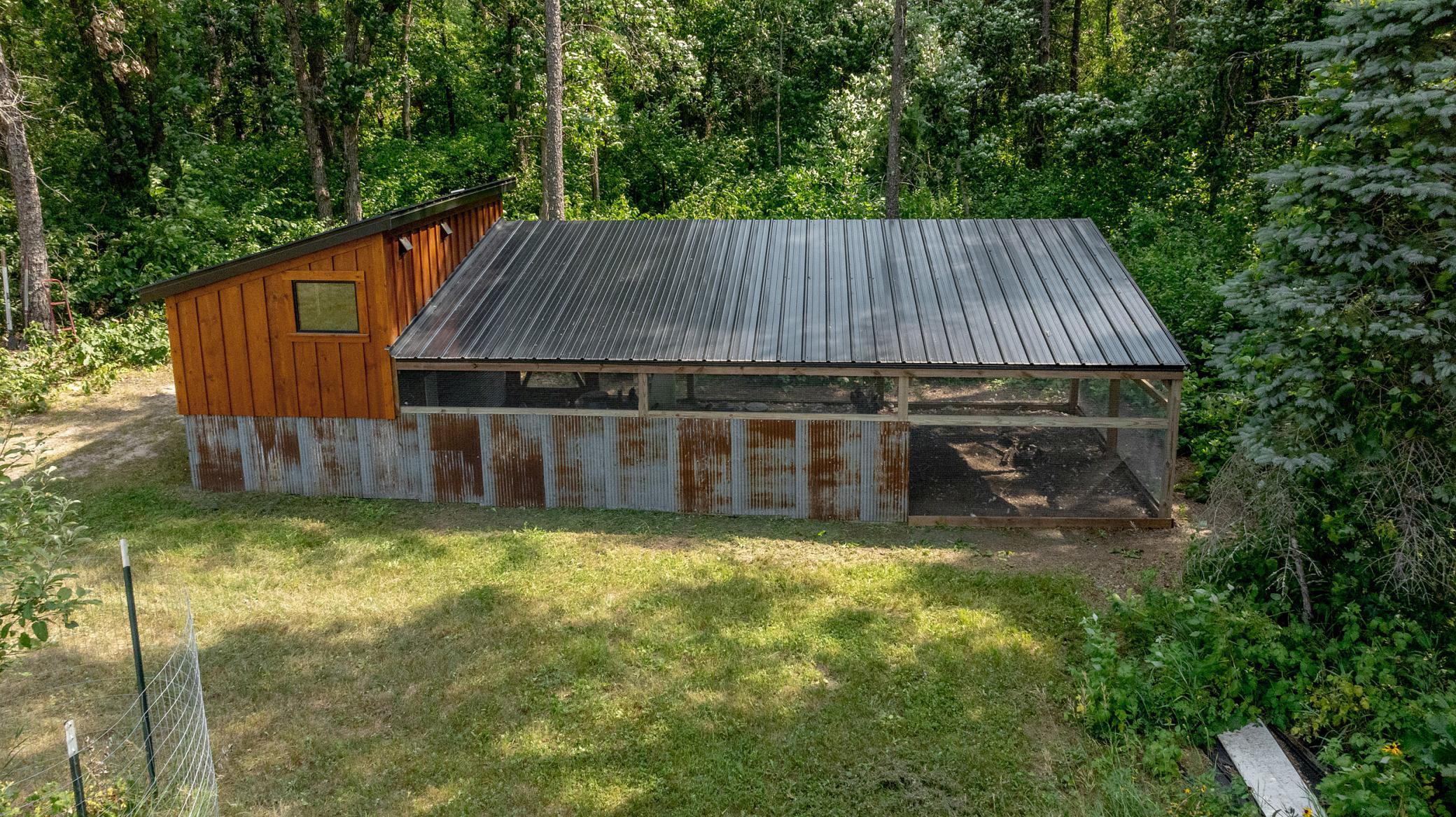 main property photo 14