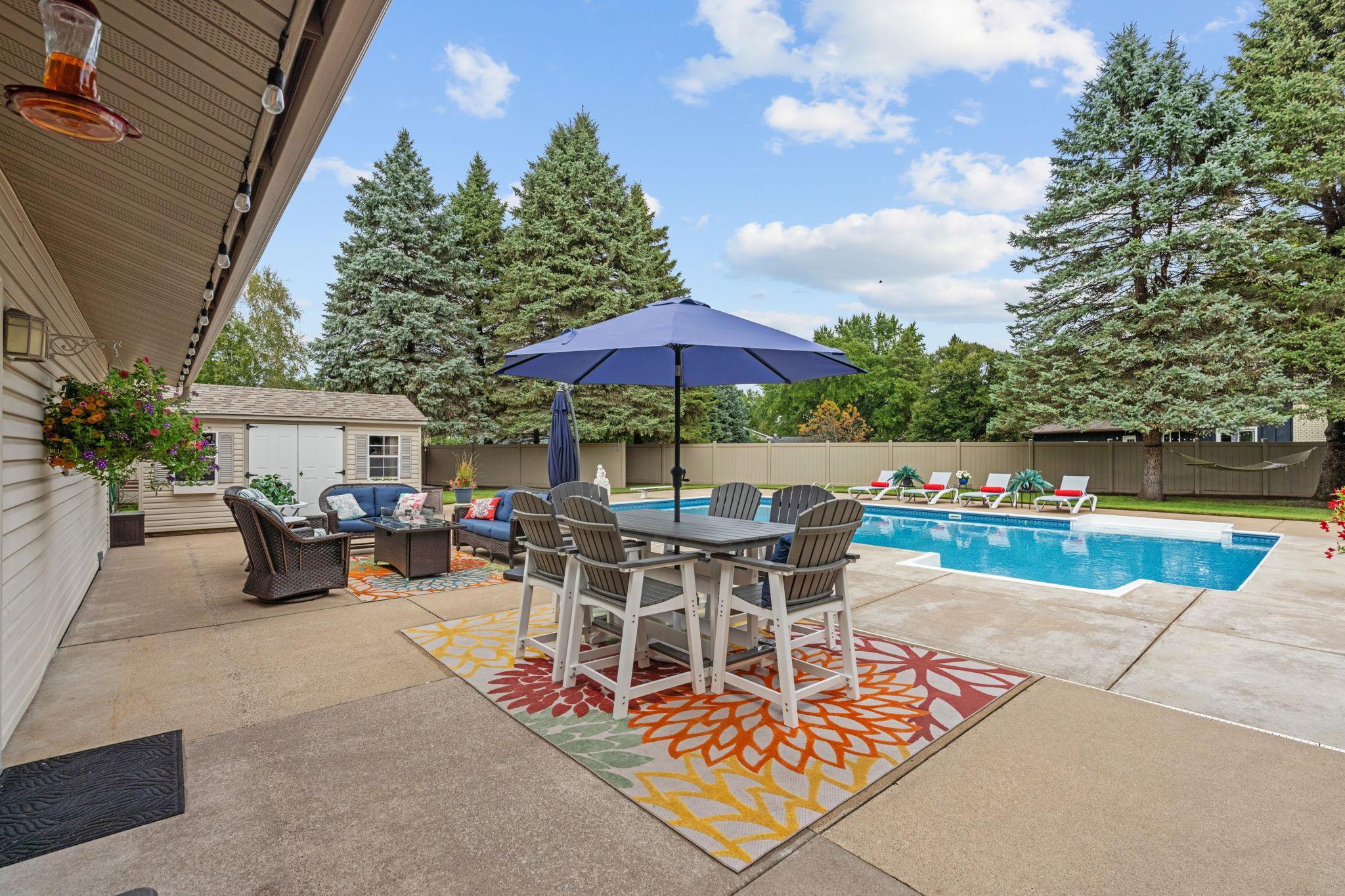 main property photo 50