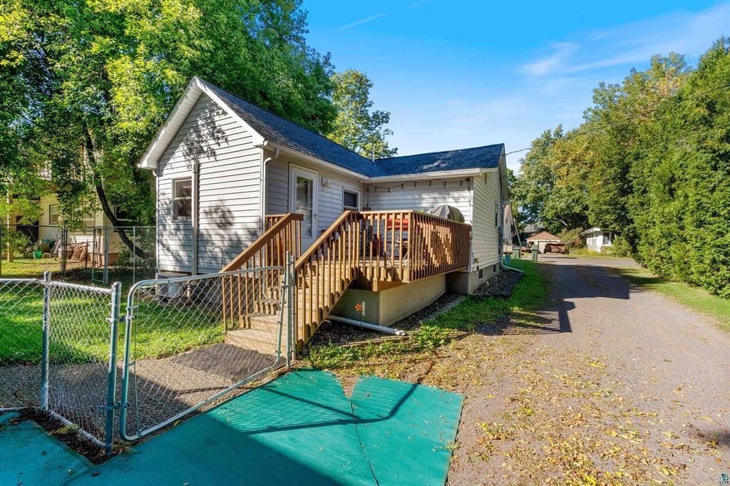 main property photo 22