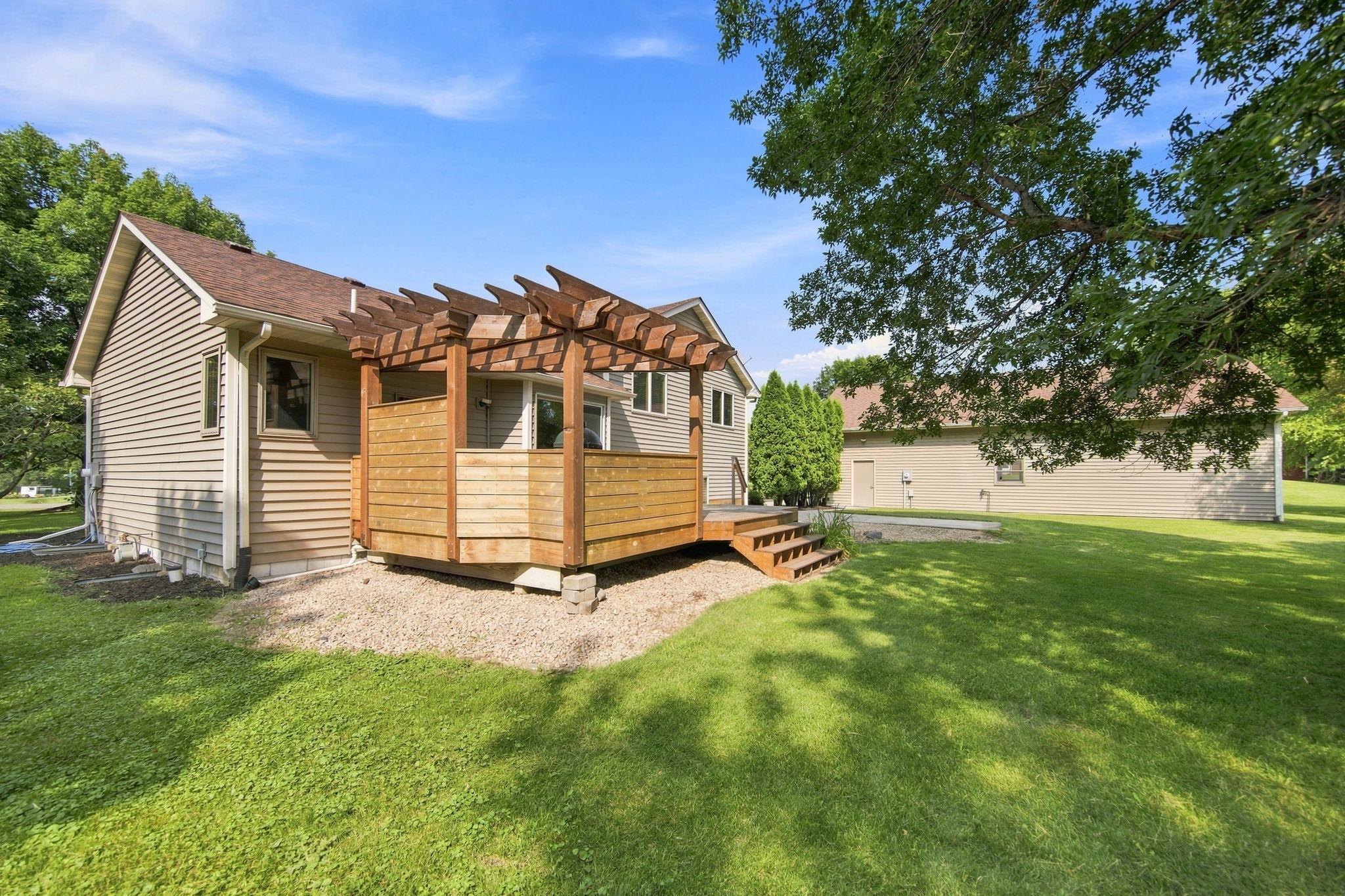 main property photo 24