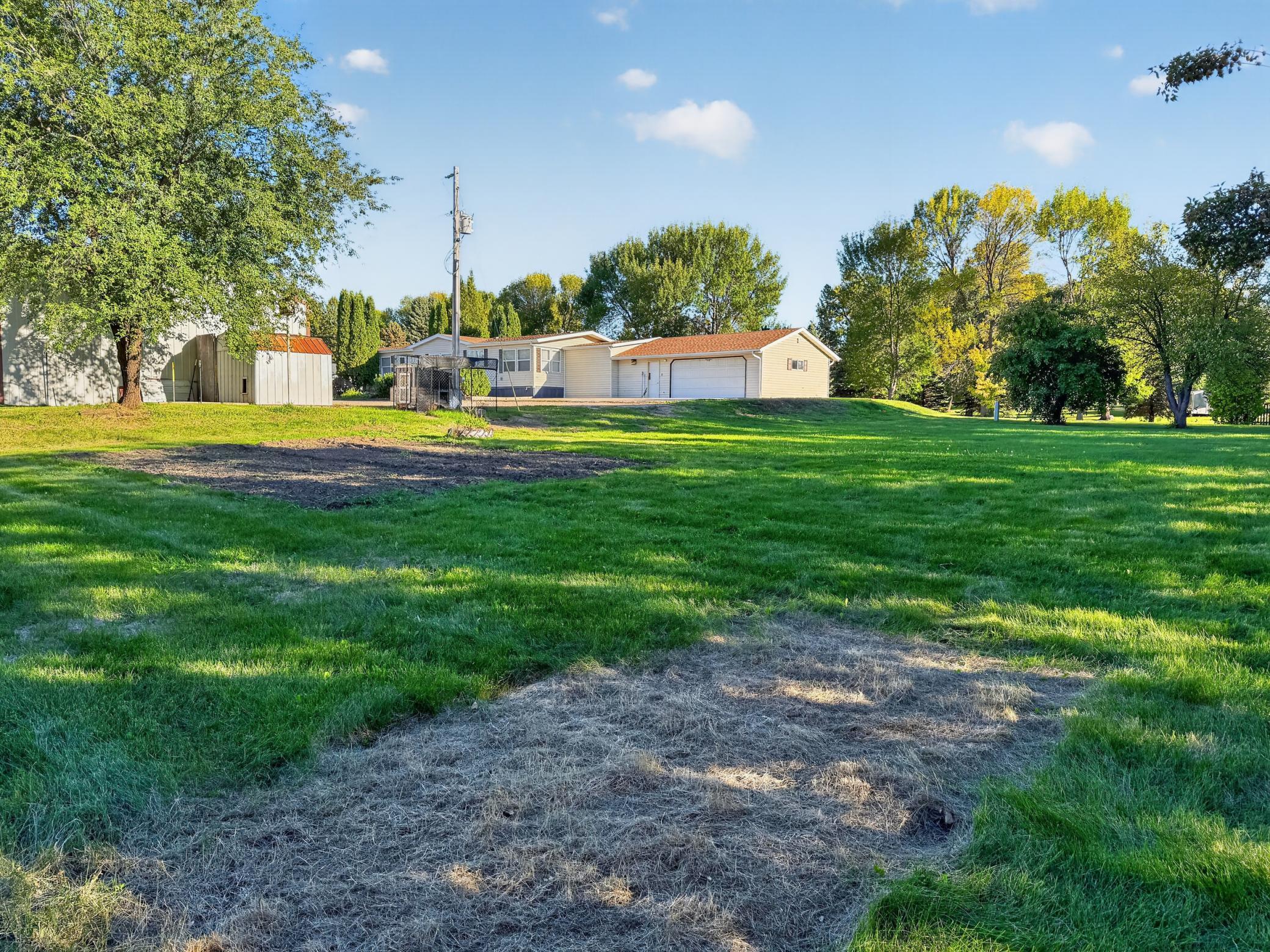 main property photo 47
