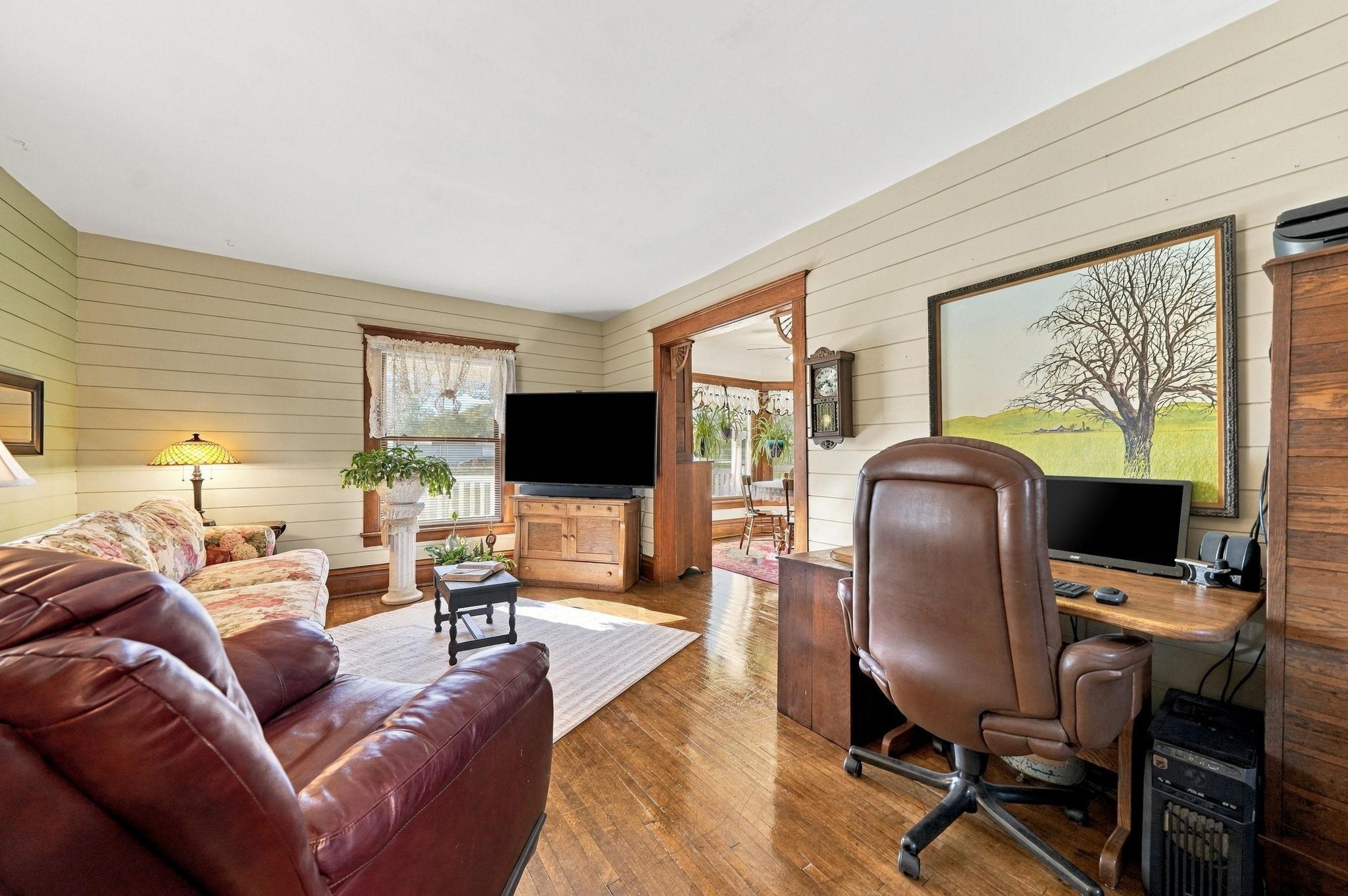 main property photo 16