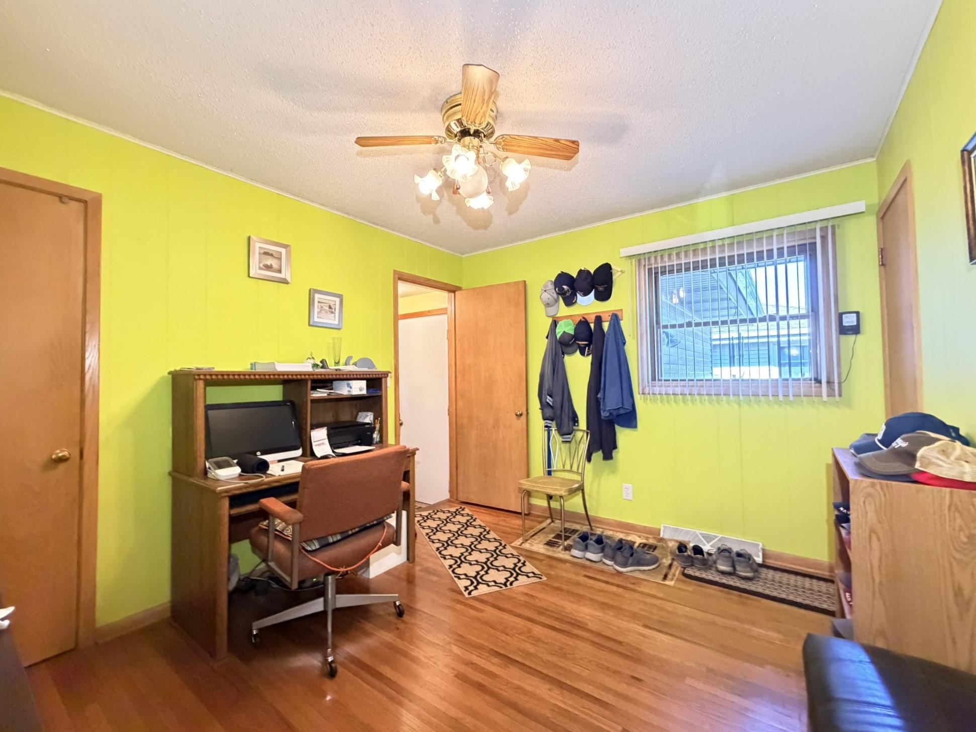 main property photo 13