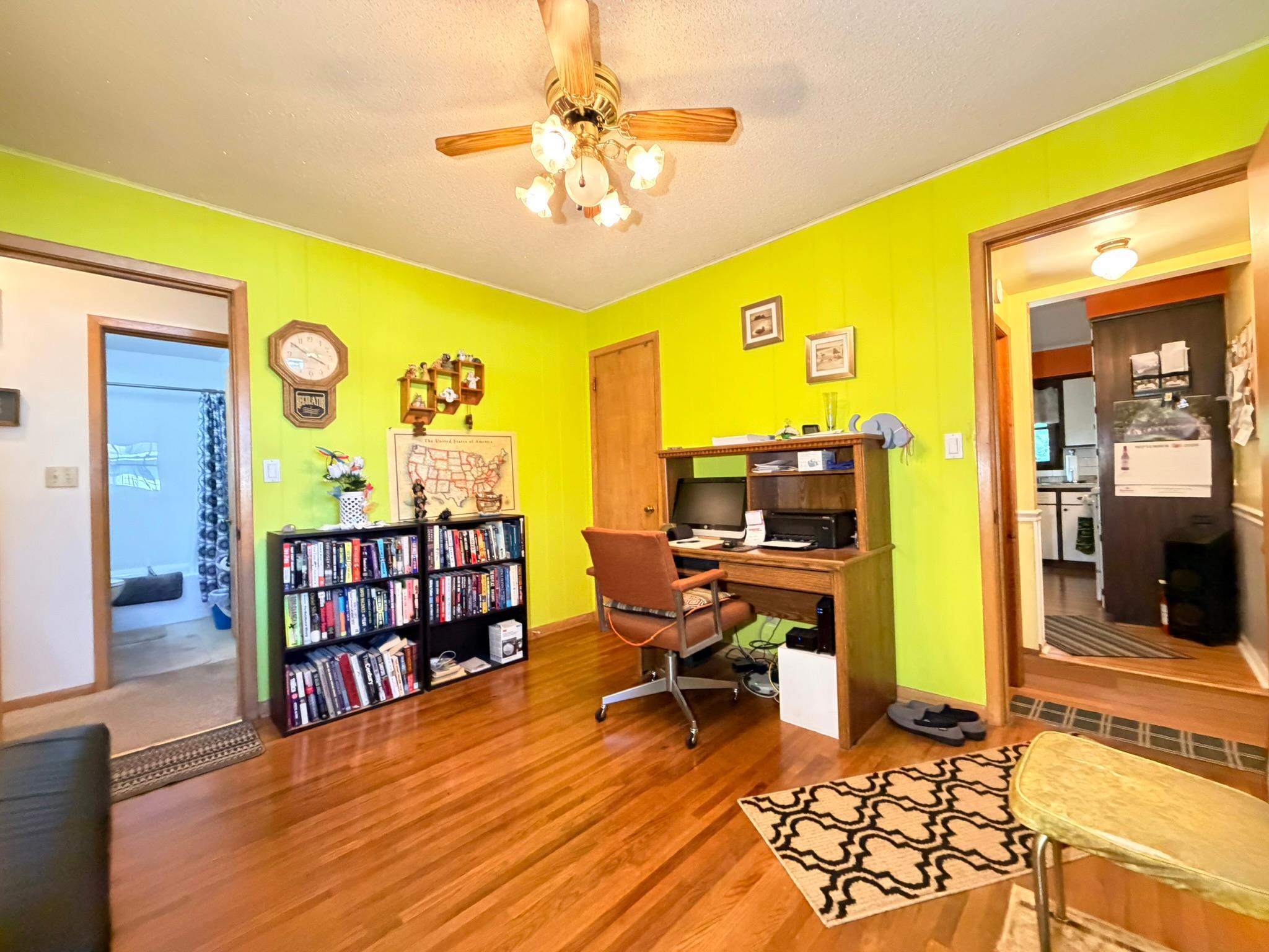 main property photo 14