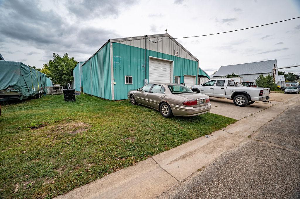 main property photo 12