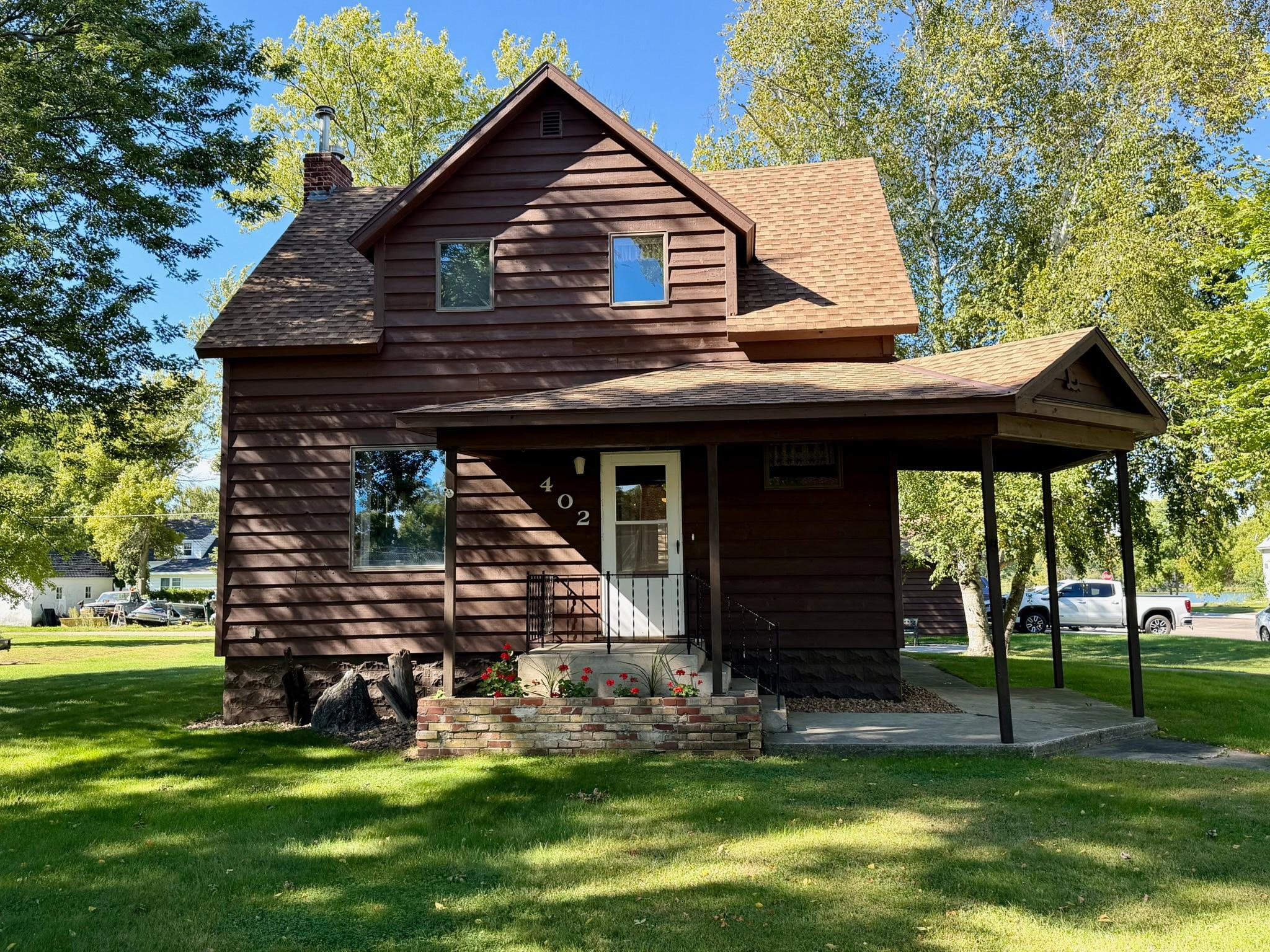 main property photo 2
