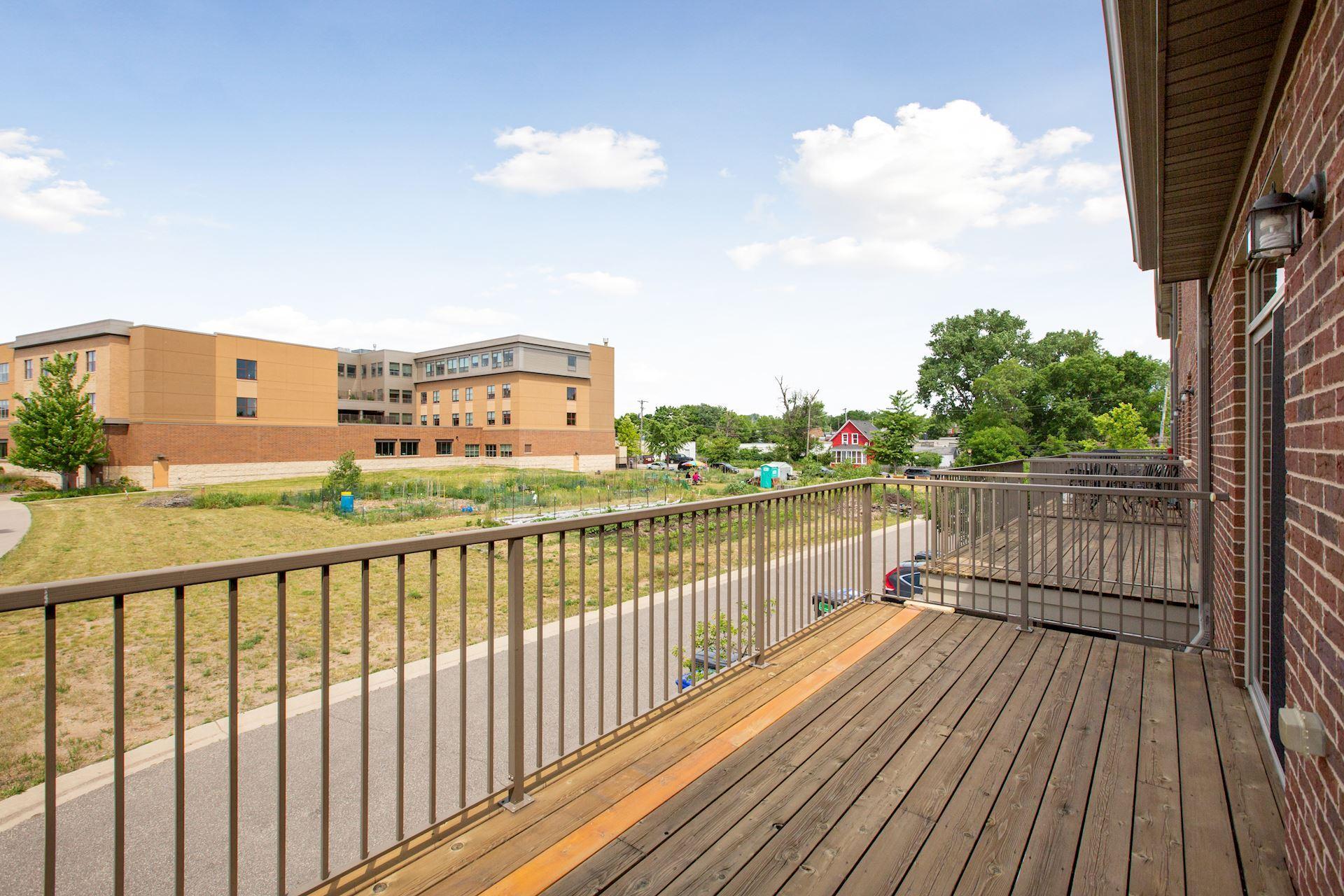 main property photo 16