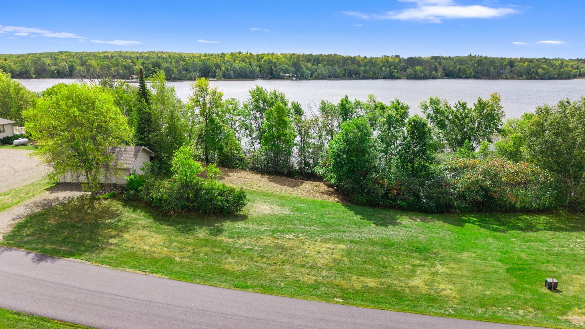 main property photo 10