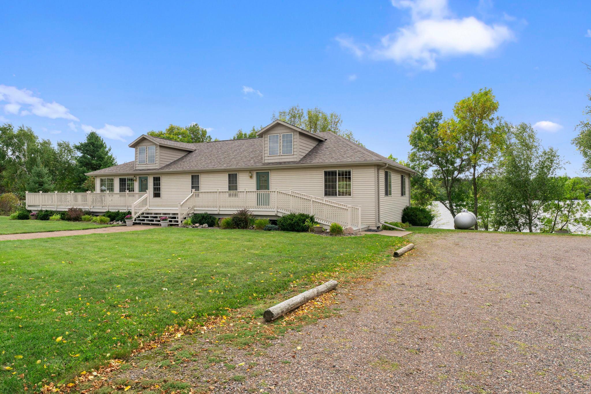 main property photo 21