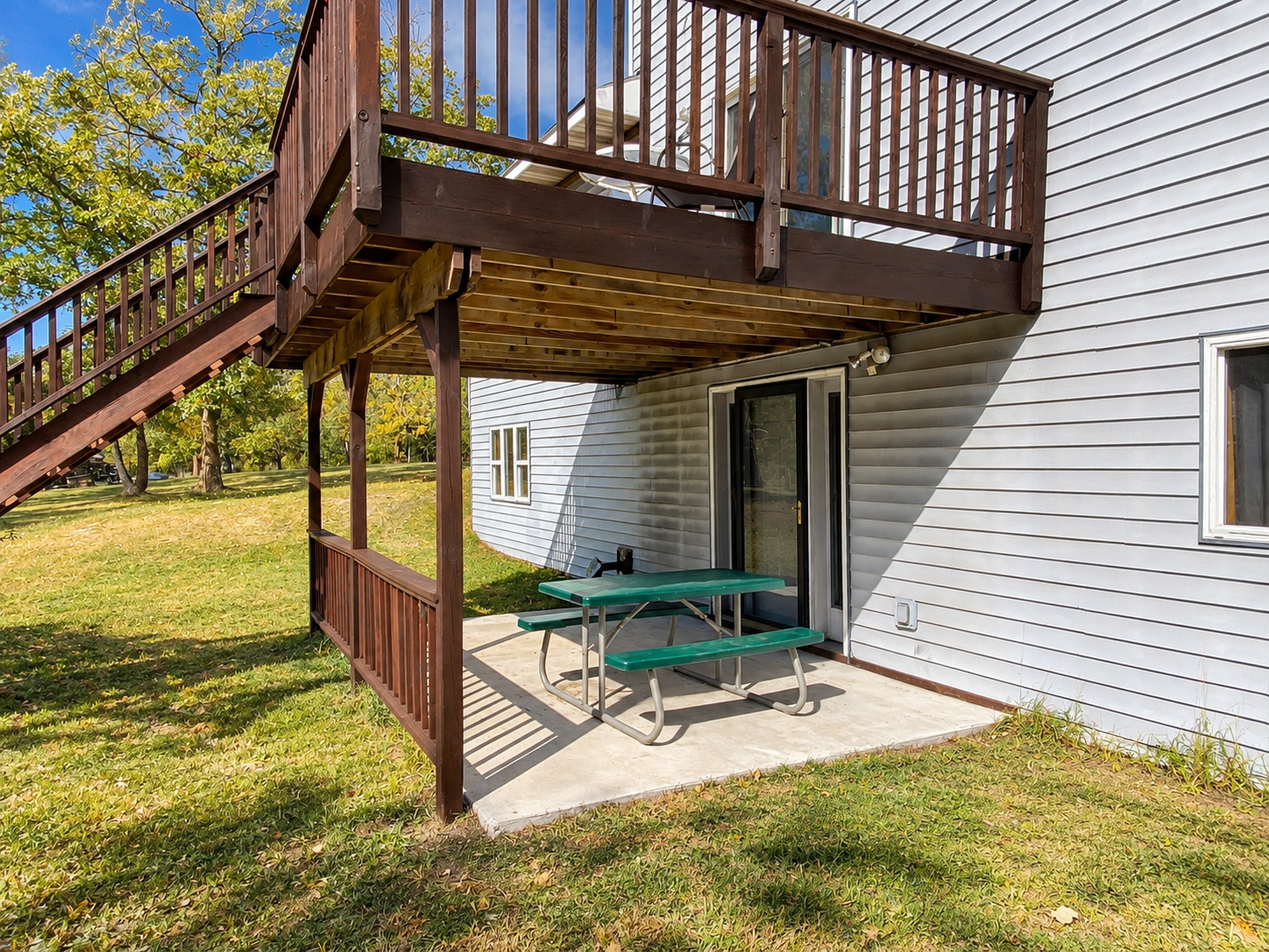 main property photo 11