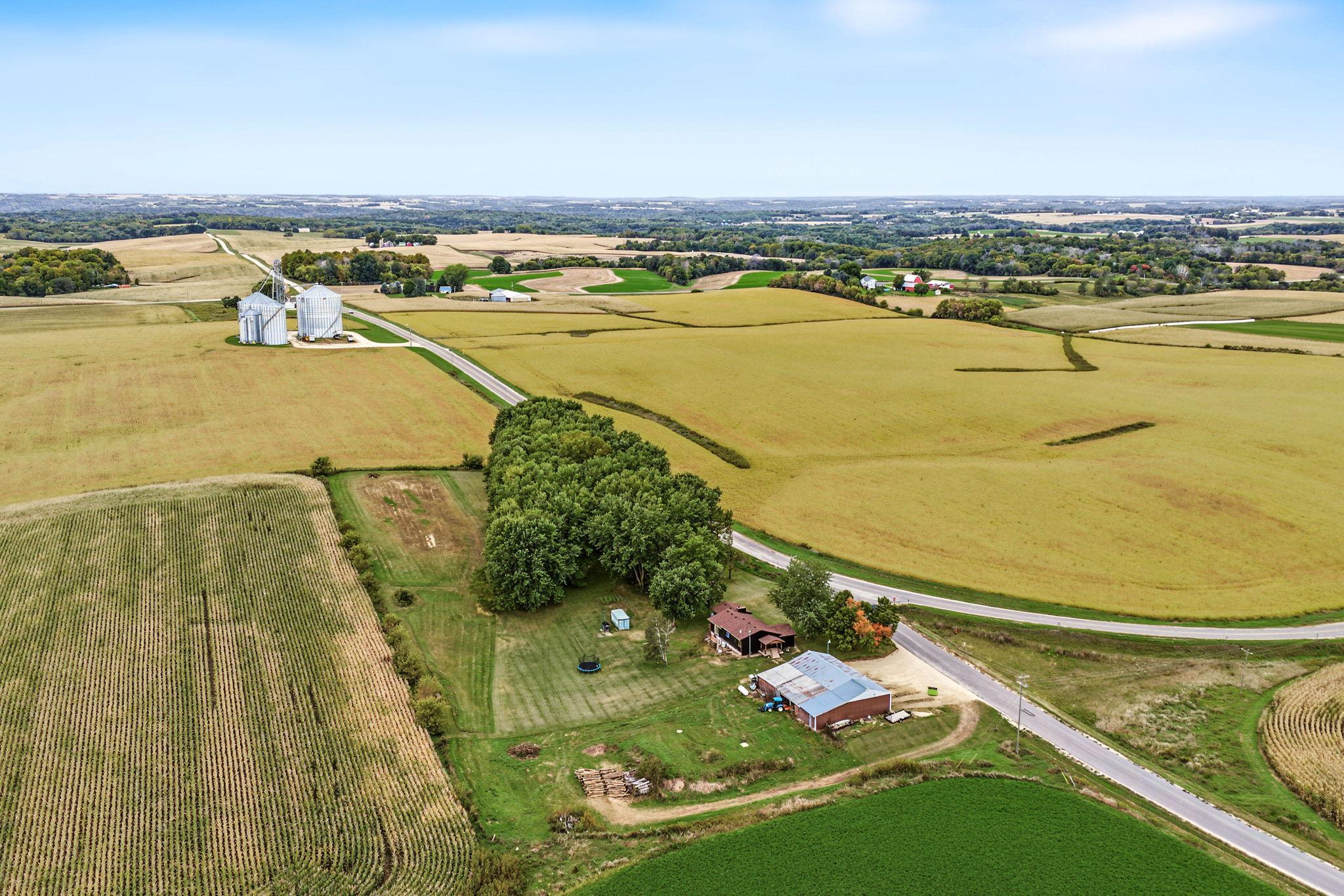 main property photo 4