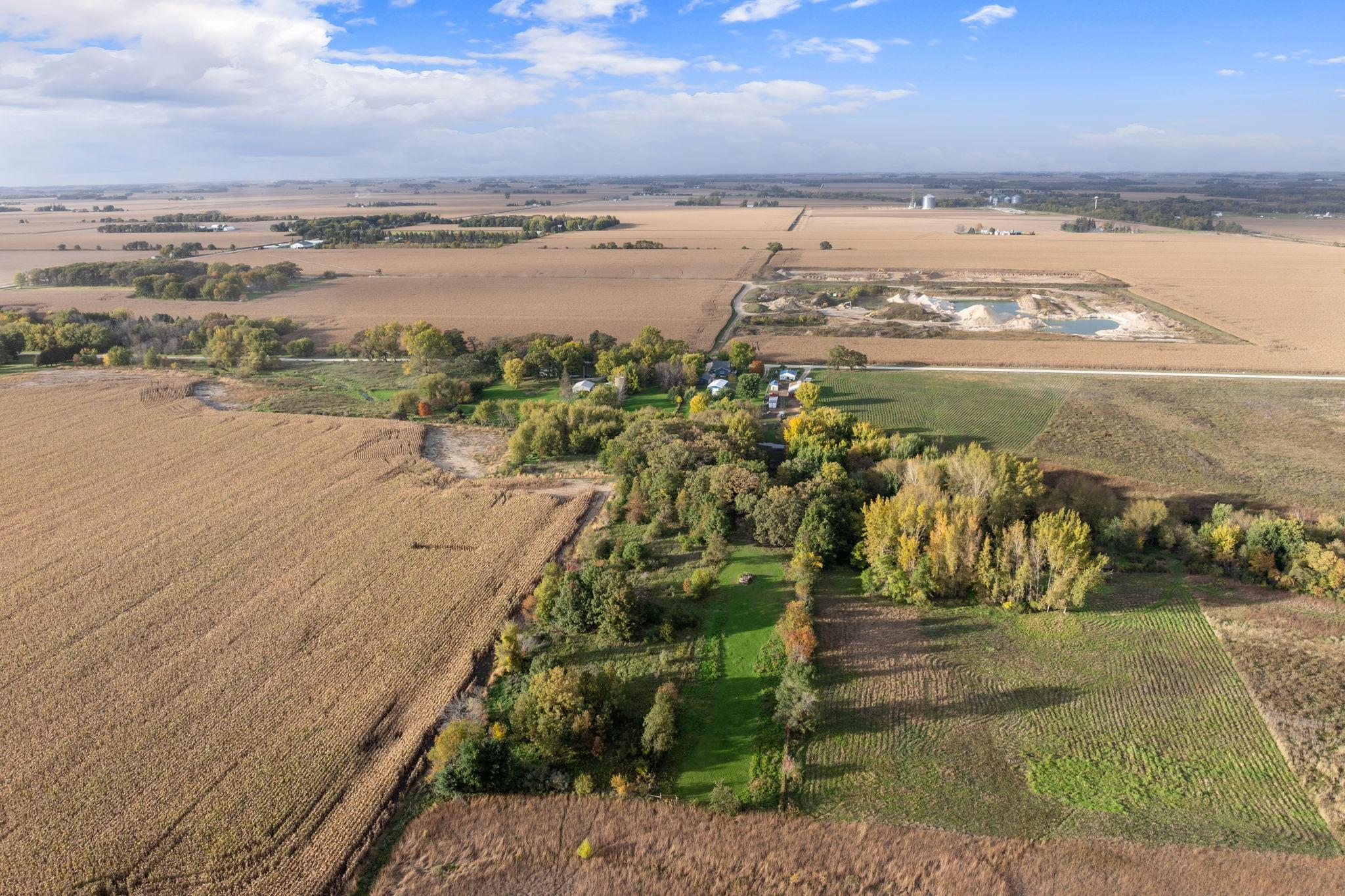 main property photo 25