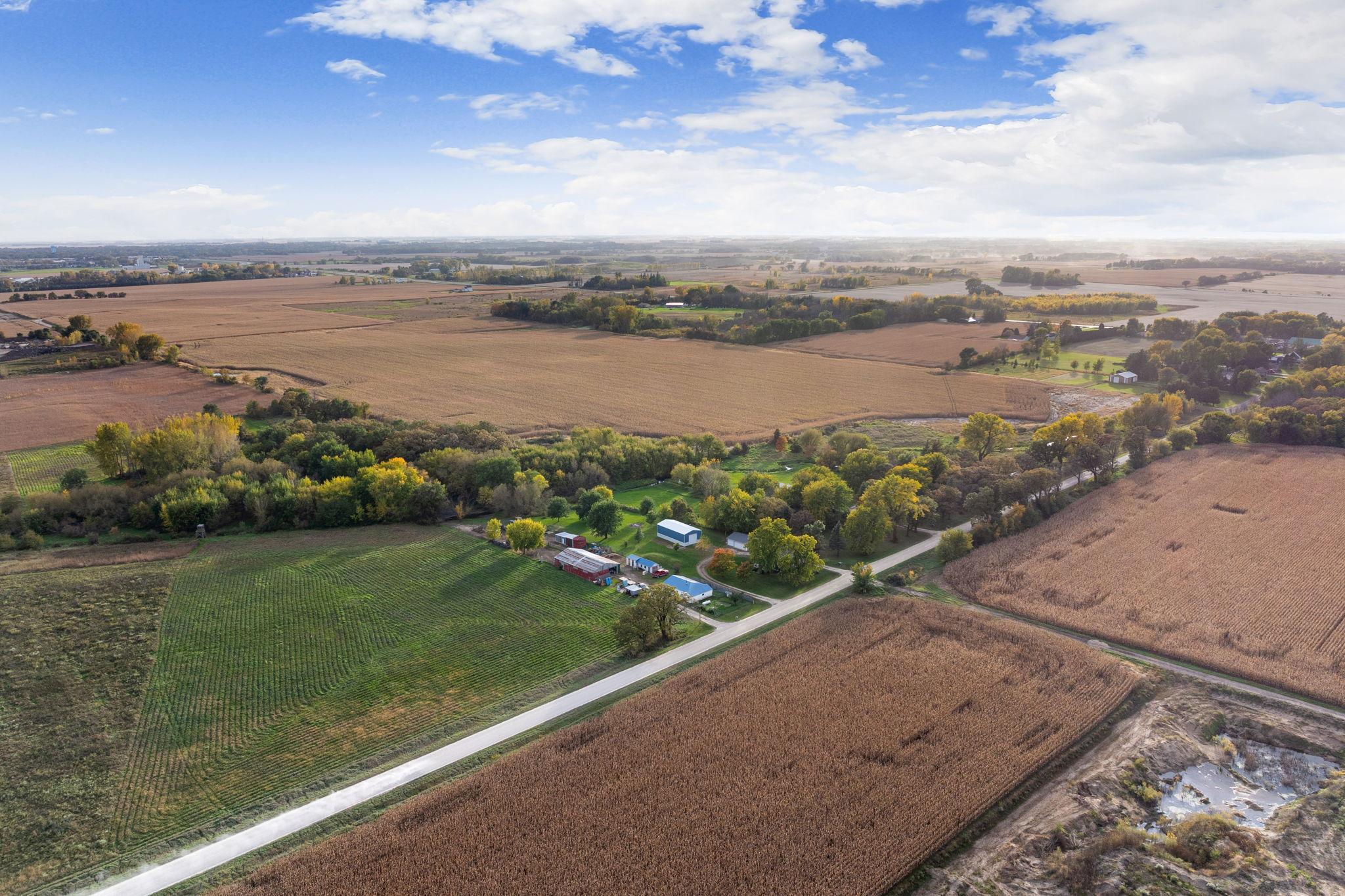 main property photo 30