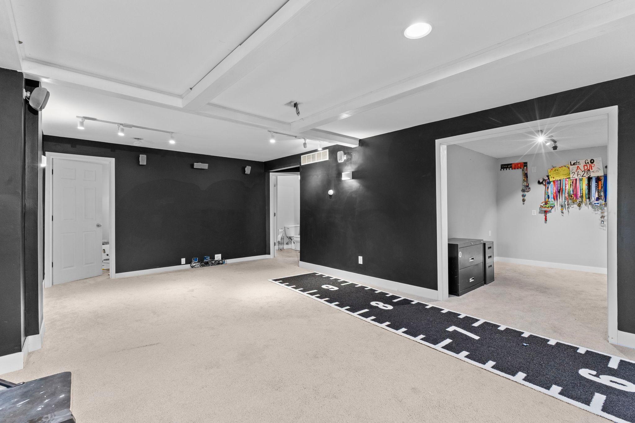 main property photo 79