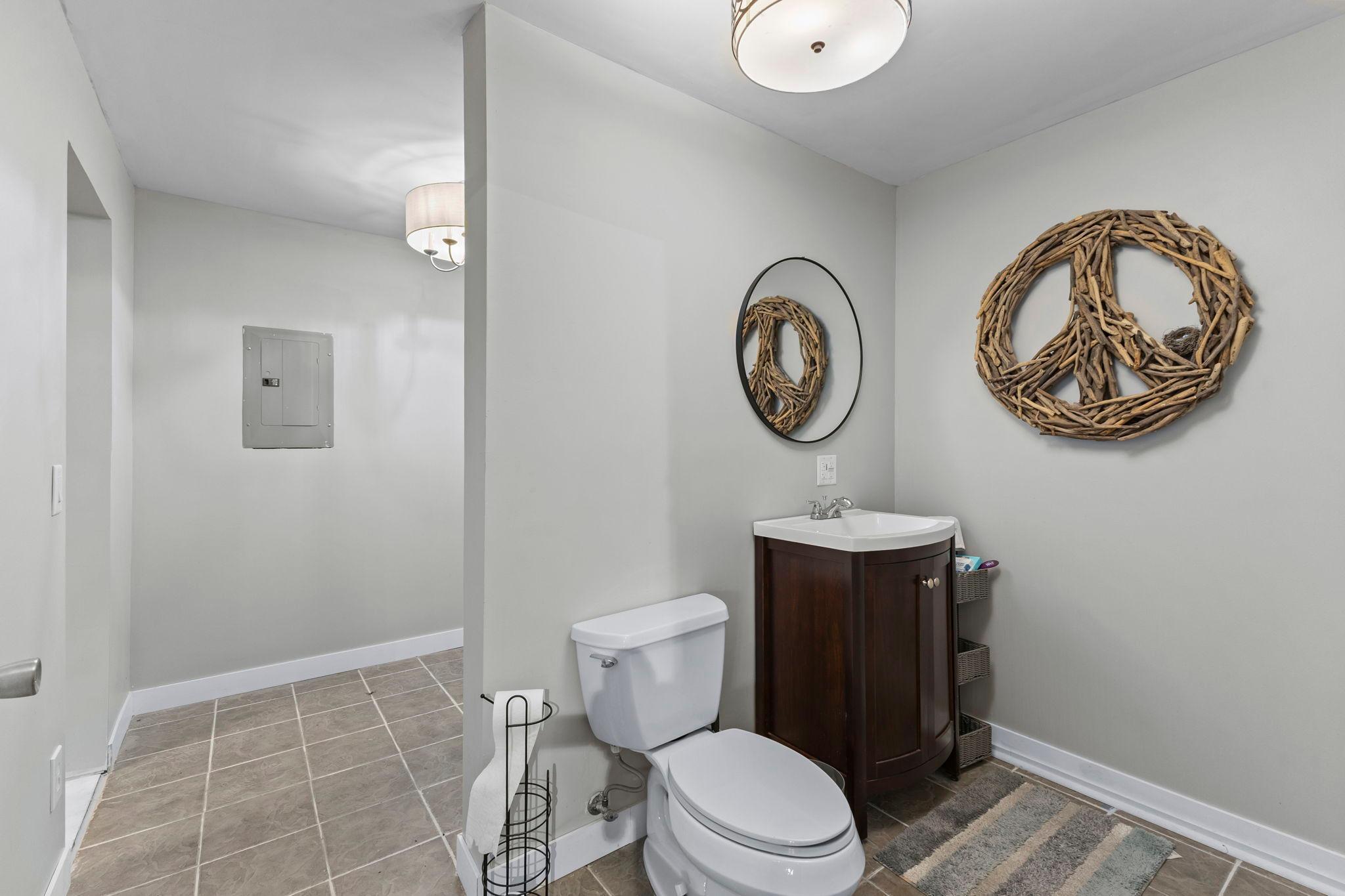 main property photo 85