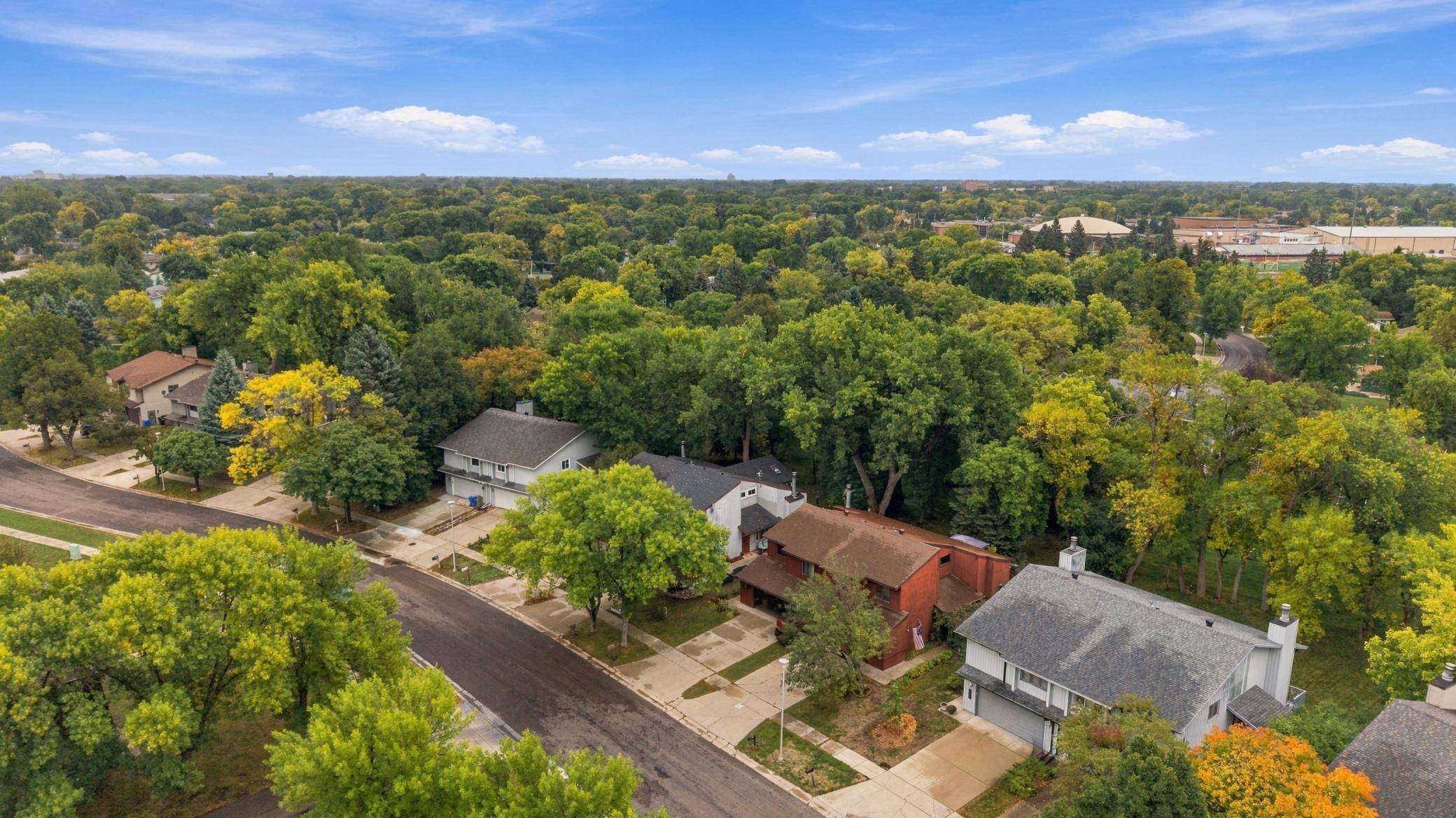 main property photo 31